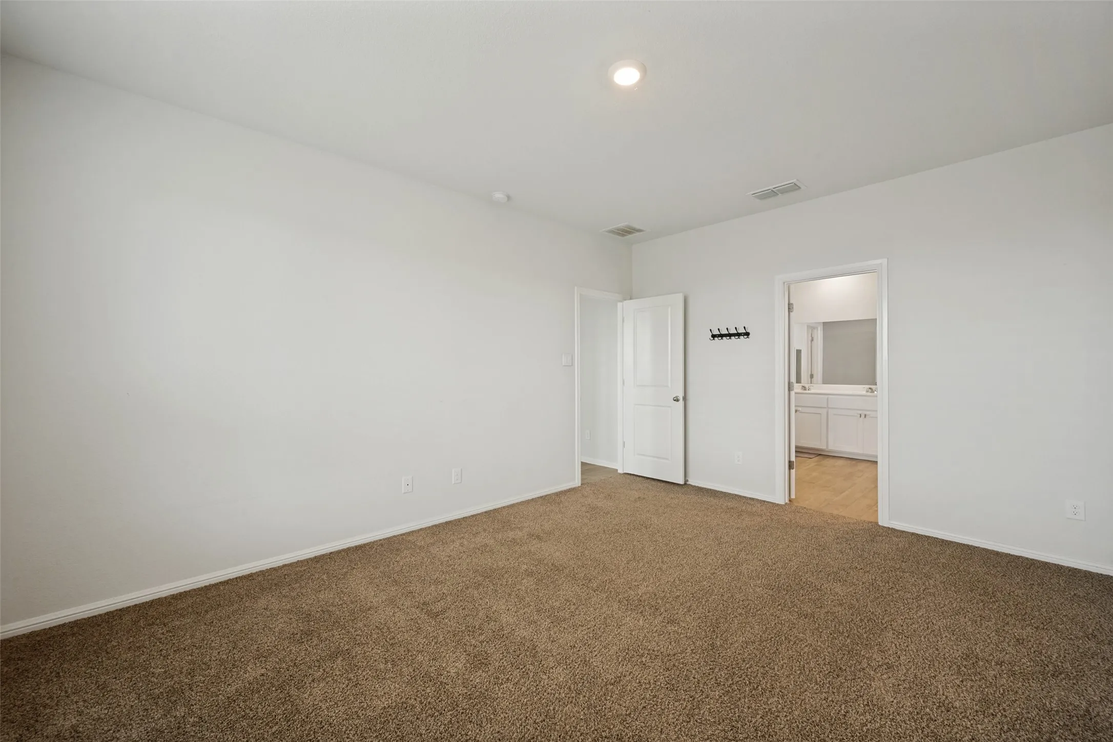 Single Family Residence For Sale in Tarrant County , 5201 Blue Night Drive, Fort Worth, Texas 76179, 4 Bedroom, 2 Bathroom, 2 Garage spaces, 1,833 Sqft, built in 2022, mls#21317803, Real Estate Agent in Fort Worth, Homes For Sale in Tarrant county, Homes For Sale in Fort Worth, Realtor in Fort Worth Texas, Real Estate Brokerage Independent Realty Texas, Luminita Cordes Realtor