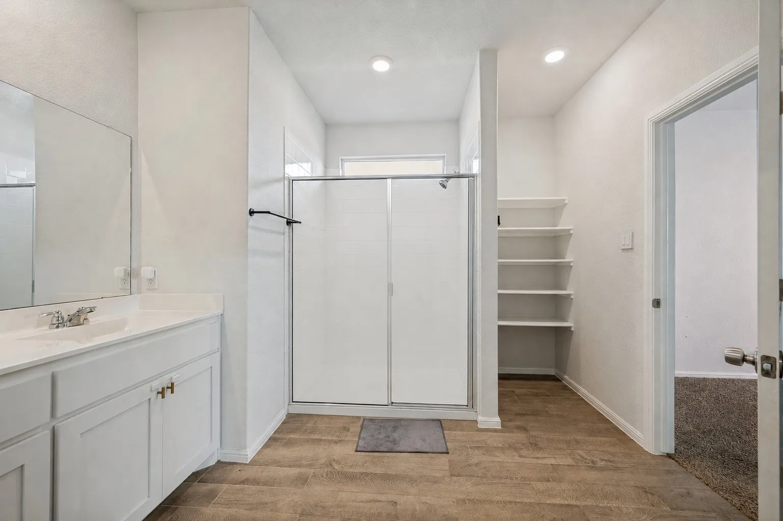 Single Family Residence For Sale in Tarrant County , 5201 Blue Night Drive, Fort Worth, Texas 76179, 4 Bedroom, 2 Bathroom, 2 Garage spaces, 1,833 Sqft, built in 2022, mls#21317803, Real Estate Agent in Fort Worth, Homes For Sale in Tarrant county, Homes For Sale in Fort Worth, Realtor in Fort Worth Texas, Real Estate Brokerage Independent Realty Texas, Luminita Cordes Realtor