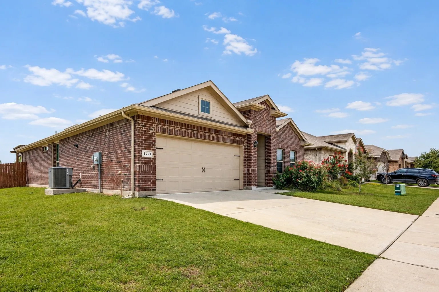 Single Family Residence For Sale in Tarrant County , 5201 Blue Night Drive, Fort Worth, Texas 76179, 4 Bedroom, 2 Bathroom, 2 Garage spaces, 1,833 Sqft, built in 2022, mls#21317803, Real Estate Agent in Fort Worth, Homes For Sale in Tarrant county, Homes For Sale in Fort Worth, Realtor in Fort Worth Texas, Real Estate Brokerage Independent Realty Texas, Luminita Cordes Realtor