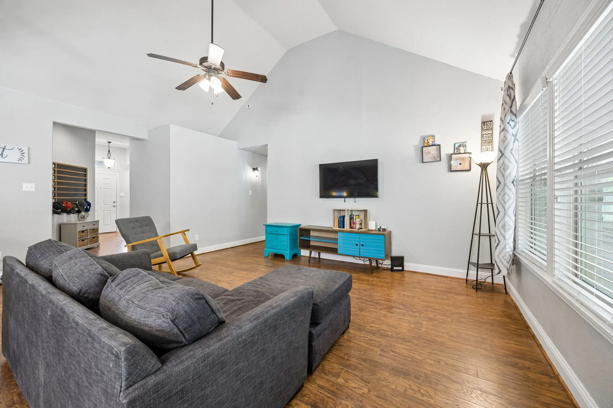 Single Family Residence For Sale in Collin County , 1608 Black Willow Trail, Anna, Texas 75409, 3 Bedrooms, 2 Bathrooms, 2 Garage spaces, 1,526 Sqft, built in 2011, Price $269,999, mls#21317287, Real Estate Agent in Anna, Homes For Sale in Collin county, Homes For Sale in Anna, Realtor in Anna Texas, Real Estate Brokerage Independent Realty Texas, Luminita Cordes Realtor