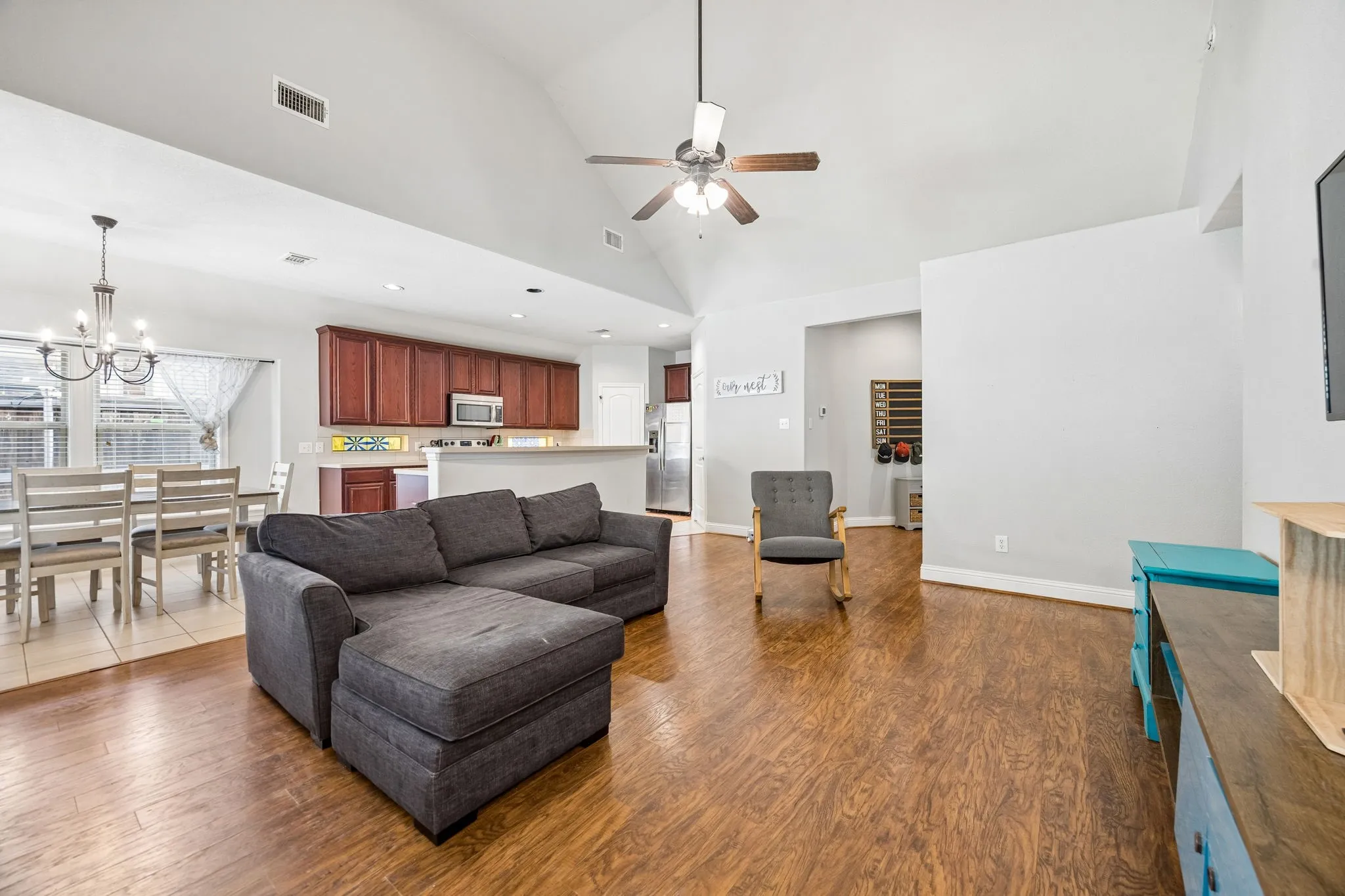 Single Family Residence For Sale in Collin County , 1608 Black Willow Trail, Anna, Texas 75409, 3 Bedrooms, 2 Bathrooms, 2 Garage spaces, 1,526 Sqft, built in 2011, Price $269,999, mls#21317287, Real Estate Agent in Anna, Homes For Sale in Collin county, Homes For Sale in Anna, Realtor in Anna Texas, Real Estate Brokerage Independent Realty Texas, Luminita Cordes Realtor