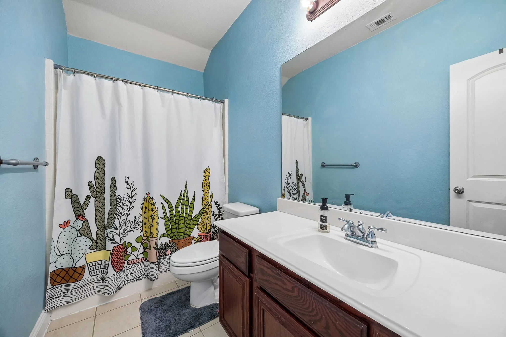 Single Family Residence For Sale in Collin County , 1608 Black Willow Trail, Anna, Texas 75409, 3 Bedrooms, 2 Bathrooms, 2 Garage spaces, 1,526 Sqft, built in 2011, Price $269,999, mls#21317287, Real Estate Agent in Anna, Homes For Sale in Collin county, Homes For Sale in Anna, Realtor in Anna Texas, Real Estate Brokerage Independent Realty Texas, Luminita Cordes Realtor