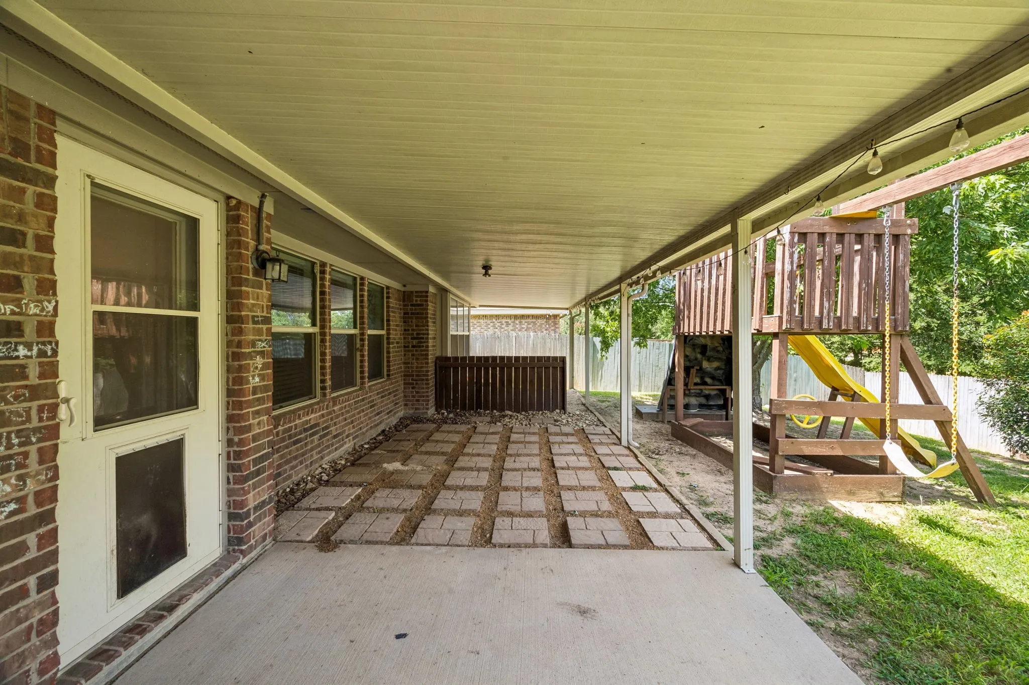 Single Family Residence For Sale in Collin County , 1608 Black Willow Trail, Anna, Texas 75409, 3 Bedrooms, 2 Bathrooms, 2 Garage spaces, 1,526 Sqft, built in 2011, Price $269,999, mls#21317287, Real Estate Agent in Anna, Homes For Sale in Collin county, Homes For Sale in Anna, Realtor in Anna Texas, Real Estate Brokerage Independent Realty Texas, Luminita Cordes Realtor