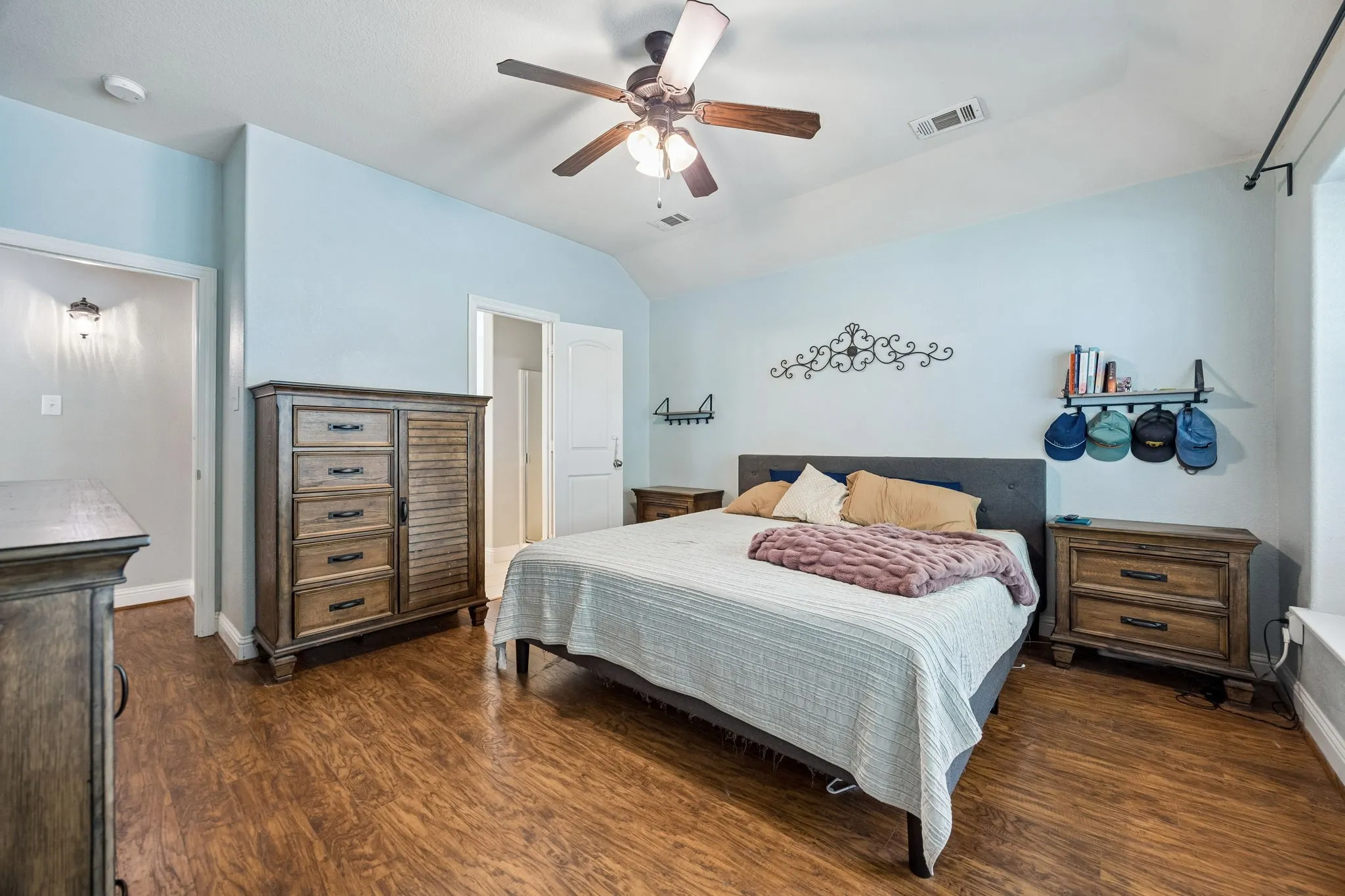 Single Family Residence For Sale in Collin County , 1608 Black Willow Trail, Anna, Texas 75409, 3 Bedrooms, 2 Bathrooms, 2 Garage spaces, 1,526 Sqft, built in 2011, Price $269,999, mls#21317287, Real Estate Agent in Anna, Homes For Sale in Collin county, Homes For Sale in Anna, Realtor in Anna Texas, Real Estate Brokerage Independent Realty Texas, Luminita Cordes Realtor