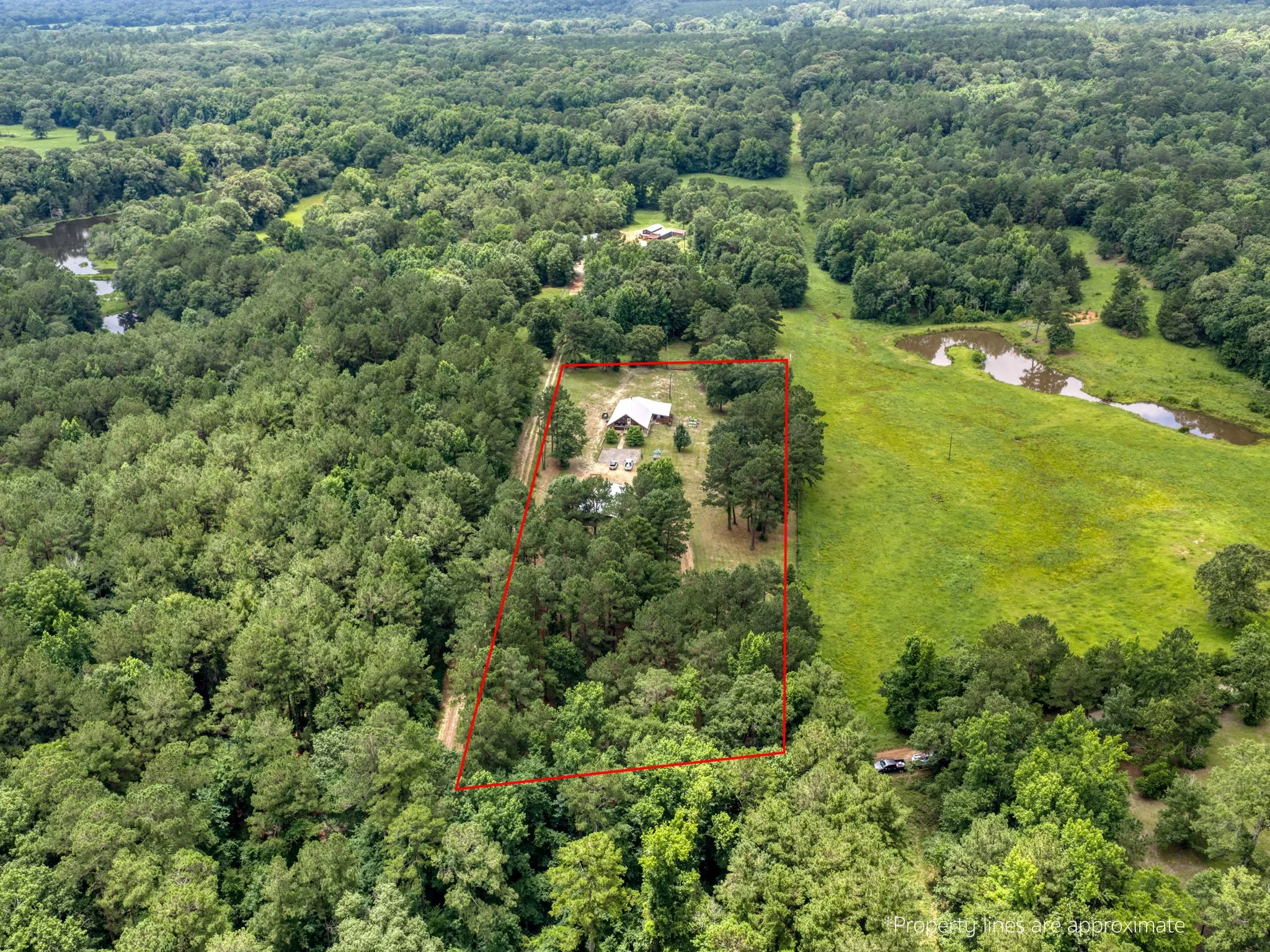 Single Family Residence For Sale in Cherokee County , 4240 County Road 2107, Rusk, Texas 75785, 3 Bedroom, 2 Bathroom, Garage spaces, 3,206 Sqft, built in 2016, mls#21317283, Real Estate Agent in Rusk, Homes For Sale in Cherokee county, Homes For Sale in Rusk, Realtor in Rusk Texas, Real Estate Brokerage Independent Realty Texas, Luminita Cordes Realtor