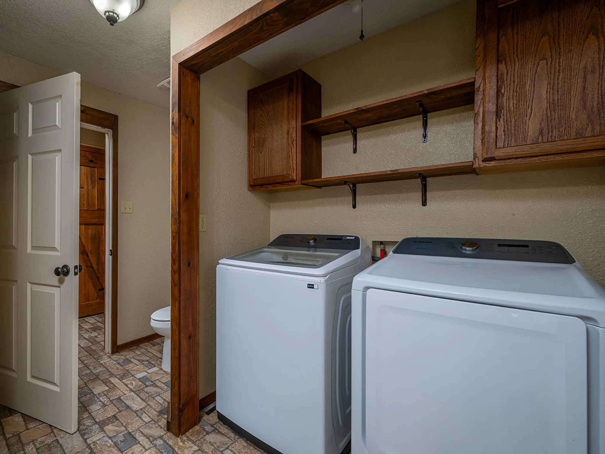 Single Family Residence For Sale in Cherokee County , 4240 County Road 2107, Rusk, Texas 75785, 3 Bedroom, 2 Bathroom, Garage spaces, 3,206 Sqft, built in 2016, mls#21317283, Real Estate Agent in Rusk, Homes For Sale in Cherokee county, Homes For Sale in Rusk, Realtor in Rusk Texas, Real Estate Brokerage Independent Realty Texas, Luminita Cordes Realtor