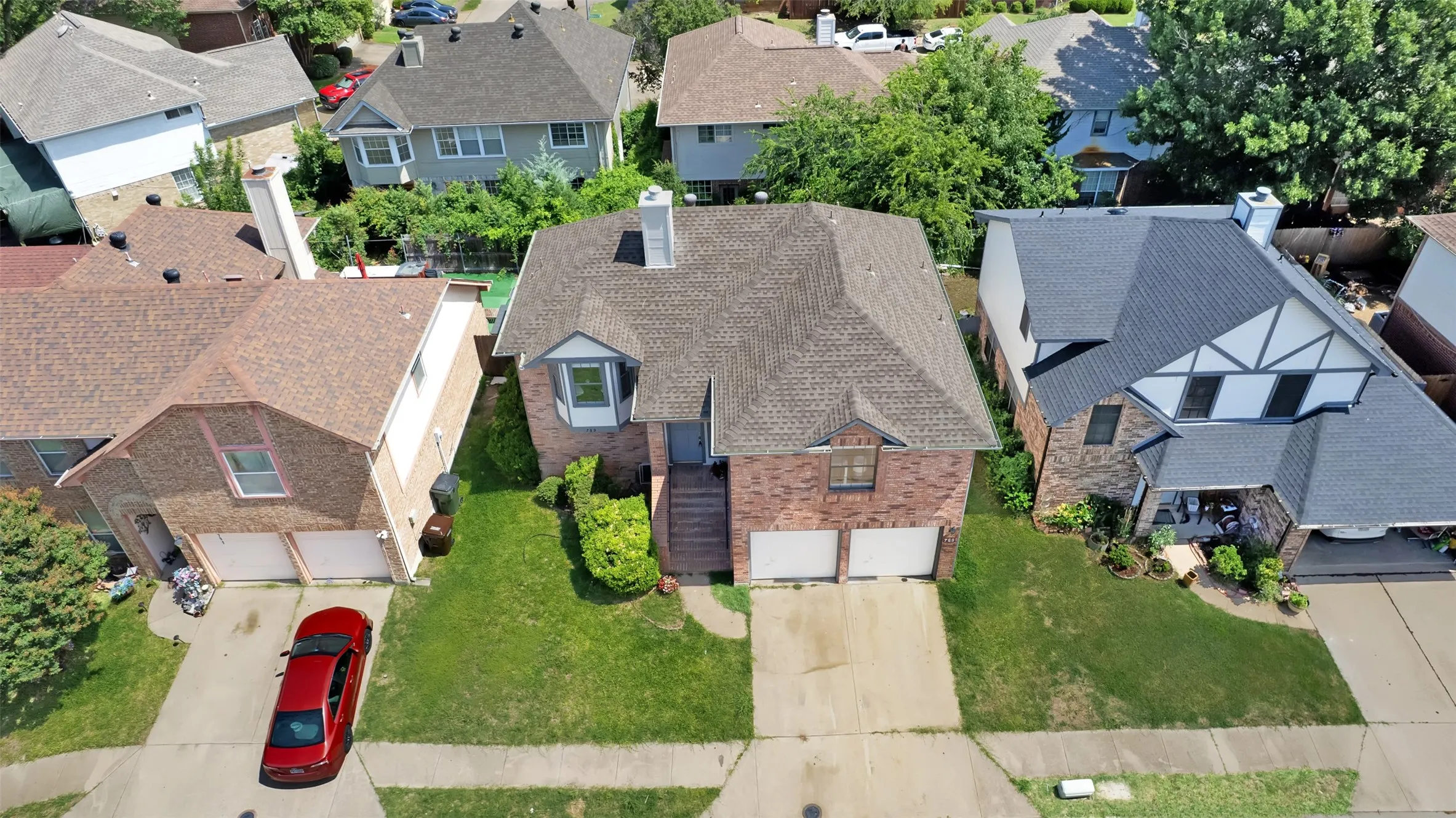 Single Family Residence For Sale in Collin County , 789 Eiffel Drive, Plano, Texas 75023, 4 Bedroom, 3 Bathroom, 2 Garage spaces, 2,016 Sqft, built in 1990, mls#21319089, Real Estate Agent in Plano, Homes For Sale in Collin county, Homes For Sale in Plano, Realtor in Plano Texas, Real Estate Brokerage Independent Realty Texas, Luminita Cordes Realtor