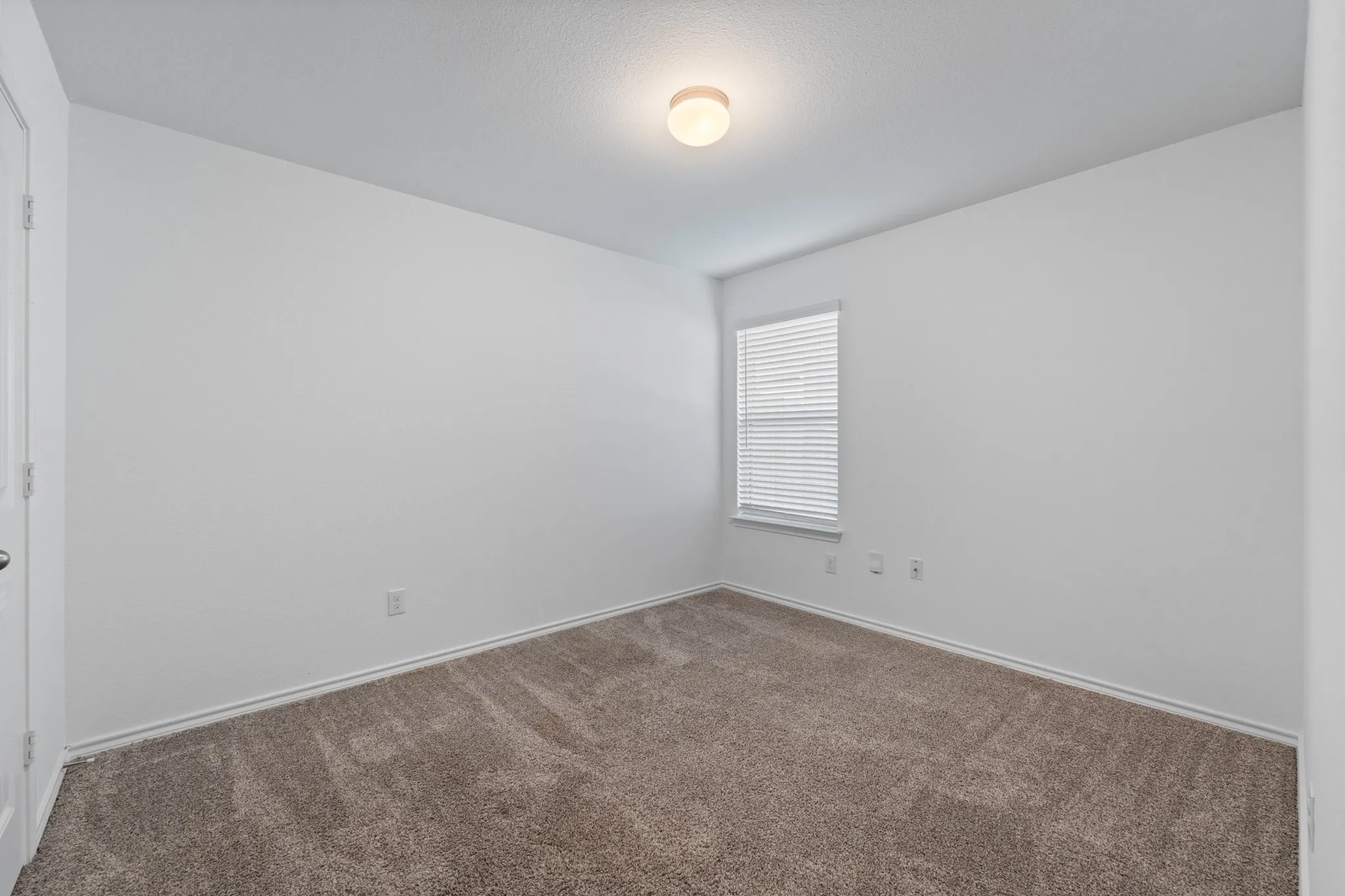 Single Family Residence For Sale in Tarrant County , 3233 Guyana Road, Fort Worth, Texas 76123, 3 Bedroom, 2 Bathroom, 2 Garage spaces, 1,874 Sqft, built in 2019, mls#21316743, Real Estate Agent in Fort Worth, Homes For Sale in Tarrant county, Homes For Sale in Fort Worth, Realtor in Fort Worth Texas, Real Estate Brokerage Independent Realty Texas, Luminita Cordes Realtor