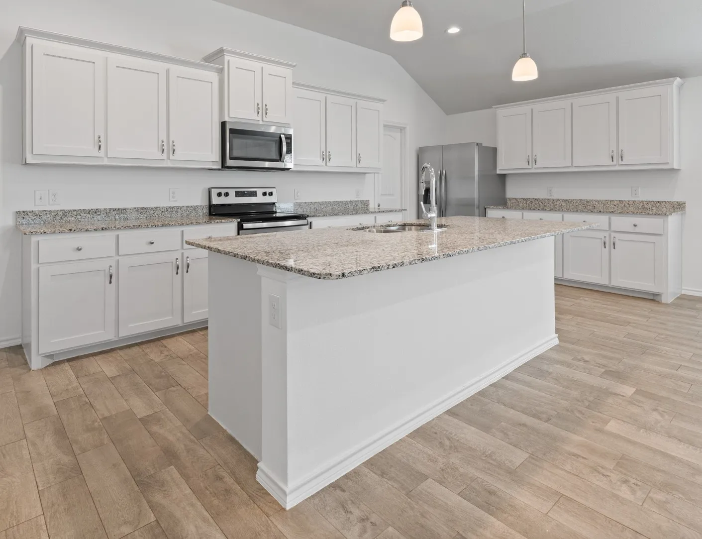 Single Family Residence For Sale in Tarrant County , 3233 Guyana Road, Fort Worth, Texas 76123, 3 Bedroom, 2 Bathroom, 2 Garage spaces, 1,874 Sqft, built in 2019, mls#21316743, Real Estate Agent in Fort Worth, Homes For Sale in Tarrant county, Homes For Sale in Fort Worth, Realtor in Fort Worth Texas, Real Estate Brokerage Independent Realty Texas, Luminita Cordes Realtor