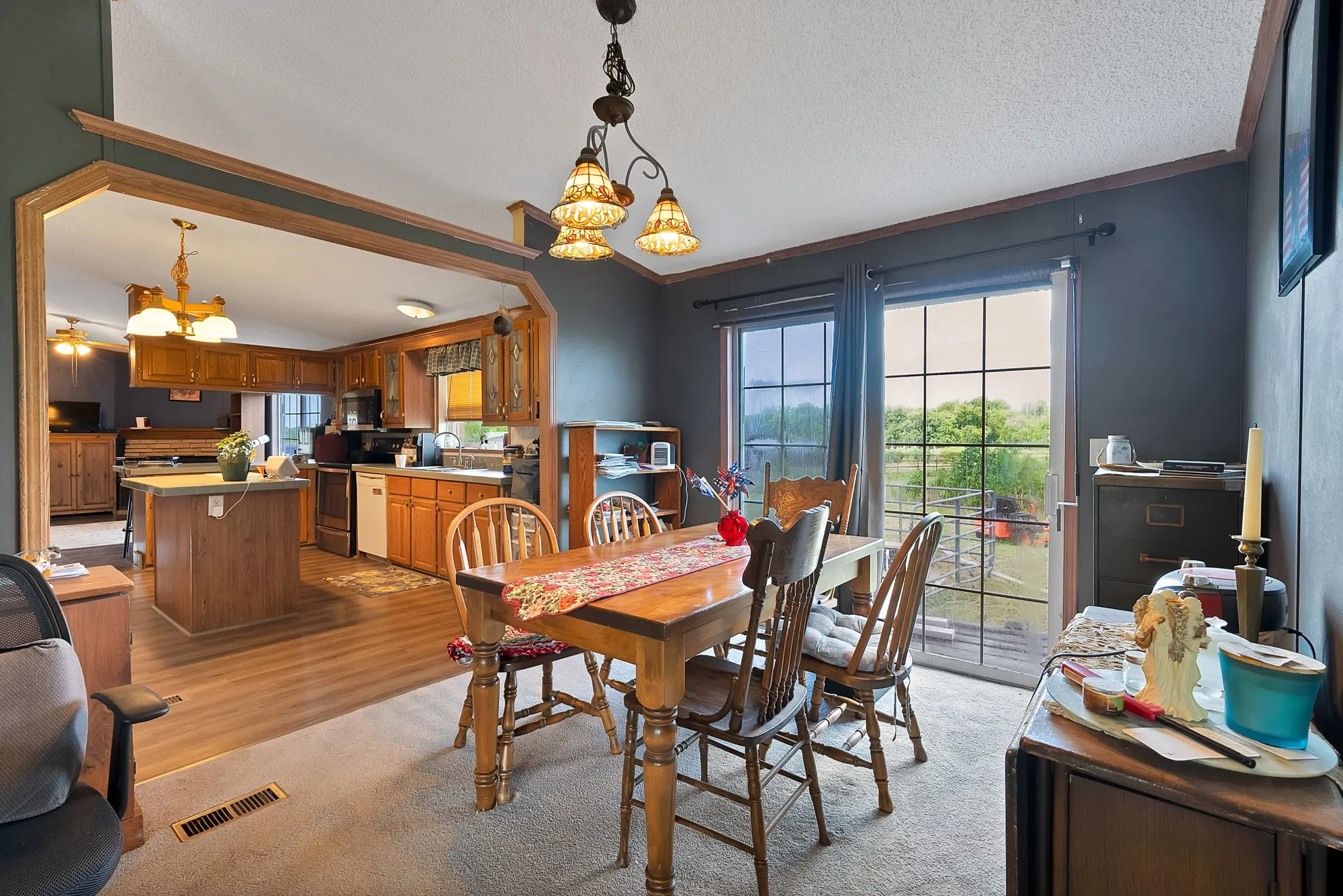 Manufactured Home For Sale in Collin County , 1528 County Road 697, Farmersville, Texas 75442, 4 Bedroom, 3 Bathroom, Garage spaces, 2,128 Sqft, built in 2001, mls#21318547, Real Estate Agent in Farmersville, Homes For Sale in Collin county, Homes For Sale in Farmersville, Realtor in Farmersville Texas, Real Estate Brokerage Independent Realty Texas, Luminita Cordes Realtor