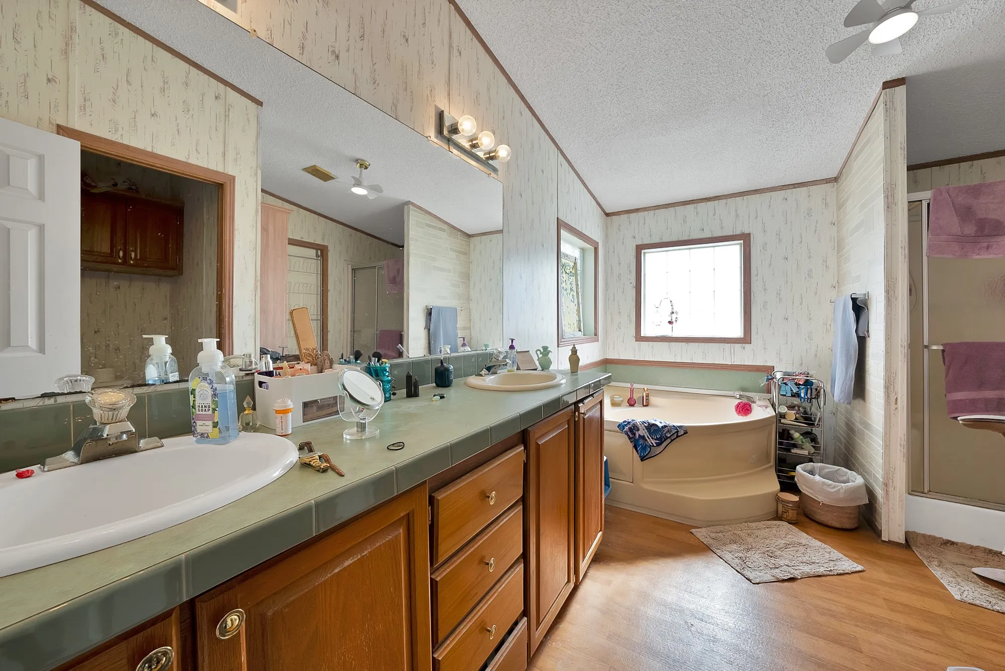 Manufactured Home For Sale in Collin County , 1528 County Road 697, Farmersville, Texas 75442, 4 Bedroom, 3 Bathroom, Garage spaces, 2,128 Sqft, built in 2001, mls#21318547, Real Estate Agent in Farmersville, Homes For Sale in Collin county, Homes For Sale in Farmersville, Realtor in Farmersville Texas, Real Estate Brokerage Independent Realty Texas, Luminita Cordes Realtor