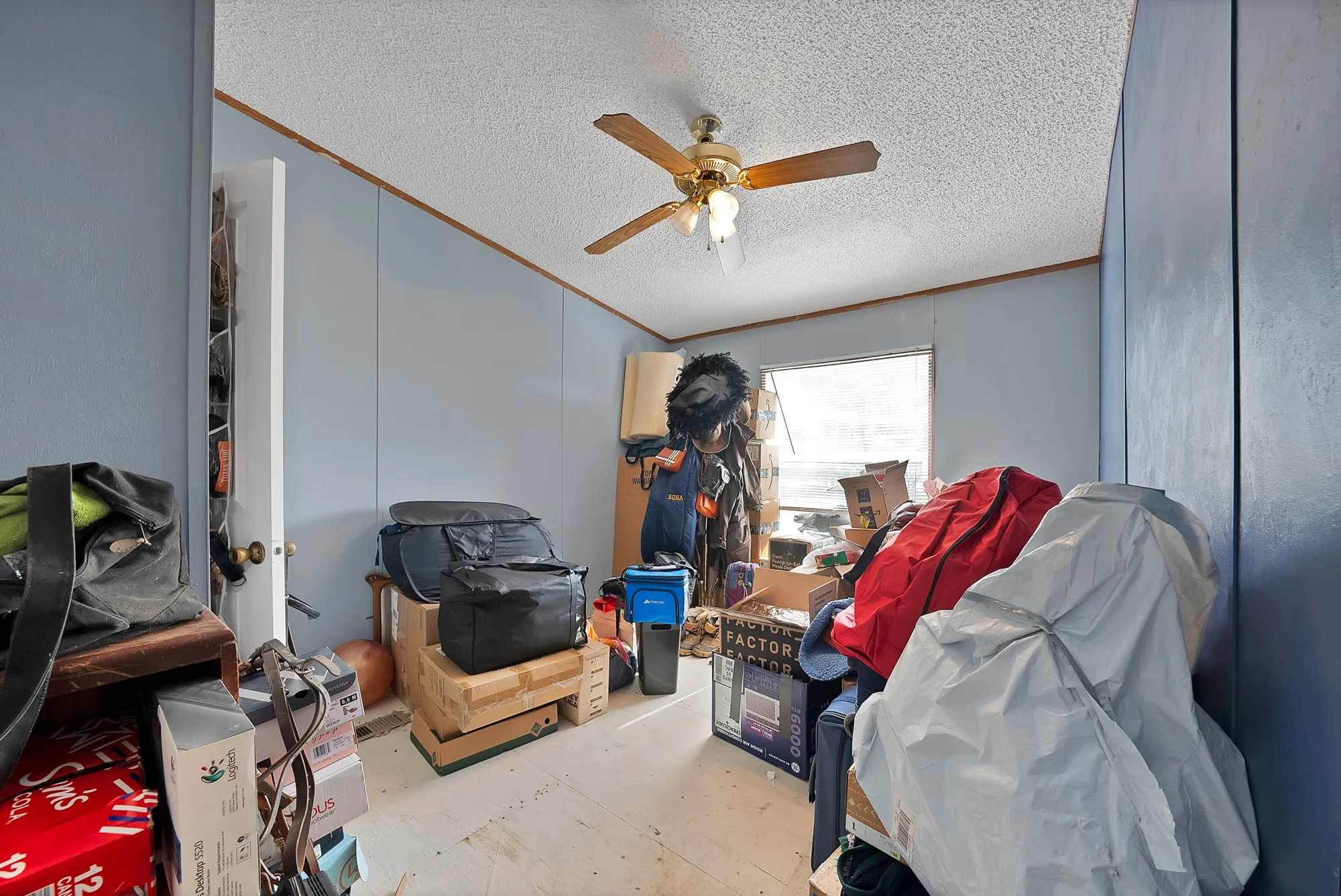 Manufactured Home For Sale in Collin County , 1528 County Road 697, Farmersville, Texas 75442, 4 Bedroom, 3 Bathroom, Garage spaces, 2,128 Sqft, built in 2001, mls#21318547, Real Estate Agent in Farmersville, Homes For Sale in Collin county, Homes For Sale in Farmersville, Realtor in Farmersville Texas, Real Estate Brokerage Independent Realty Texas, Luminita Cordes Realtor