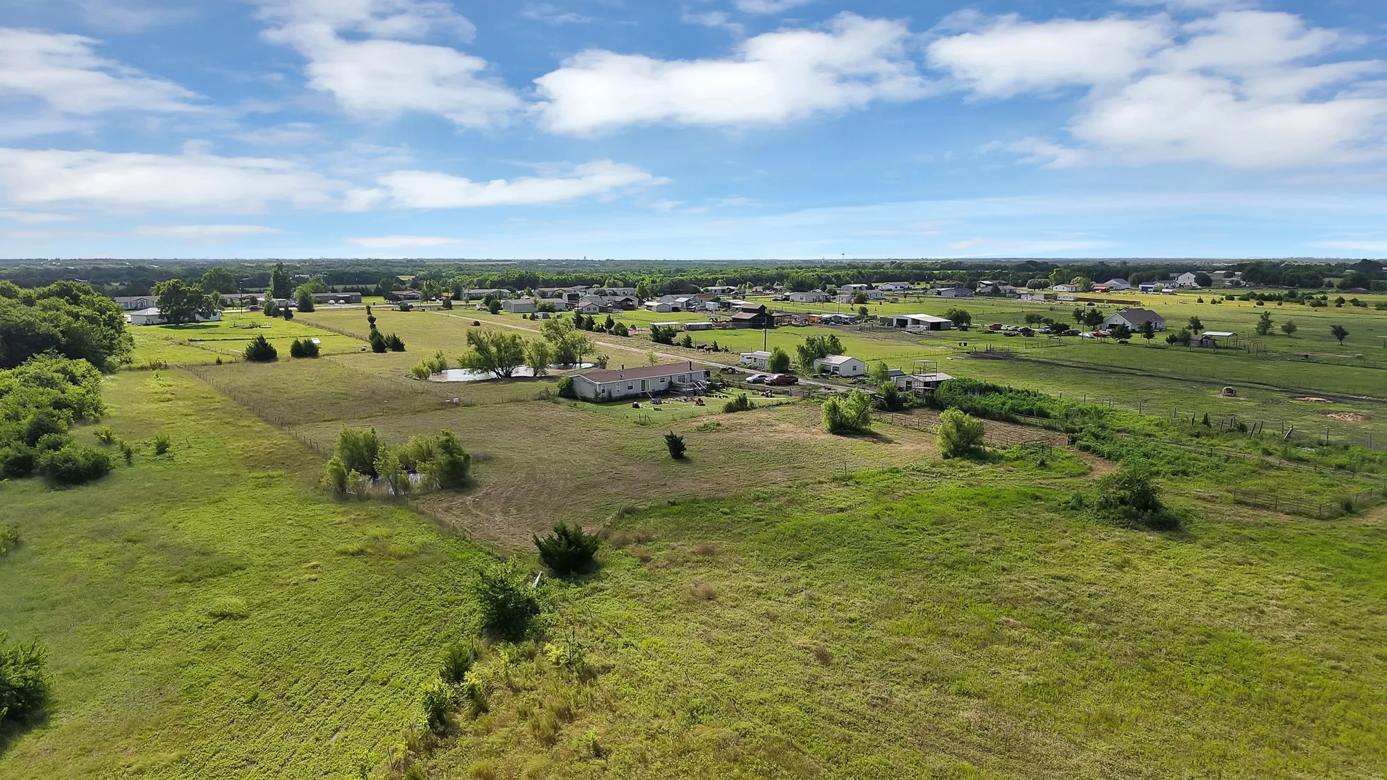 Manufactured Home For Sale in Collin County , 1528 County Road 697, Farmersville, Texas 75442, 4 Bedroom, 3 Bathroom, Garage spaces, 2,128 Sqft, built in 2001, mls#21318547, Real Estate Agent in Farmersville, Homes For Sale in Collin county, Homes For Sale in Farmersville, Realtor in Farmersville Texas, Real Estate Brokerage Independent Realty Texas, Luminita Cordes Realtor