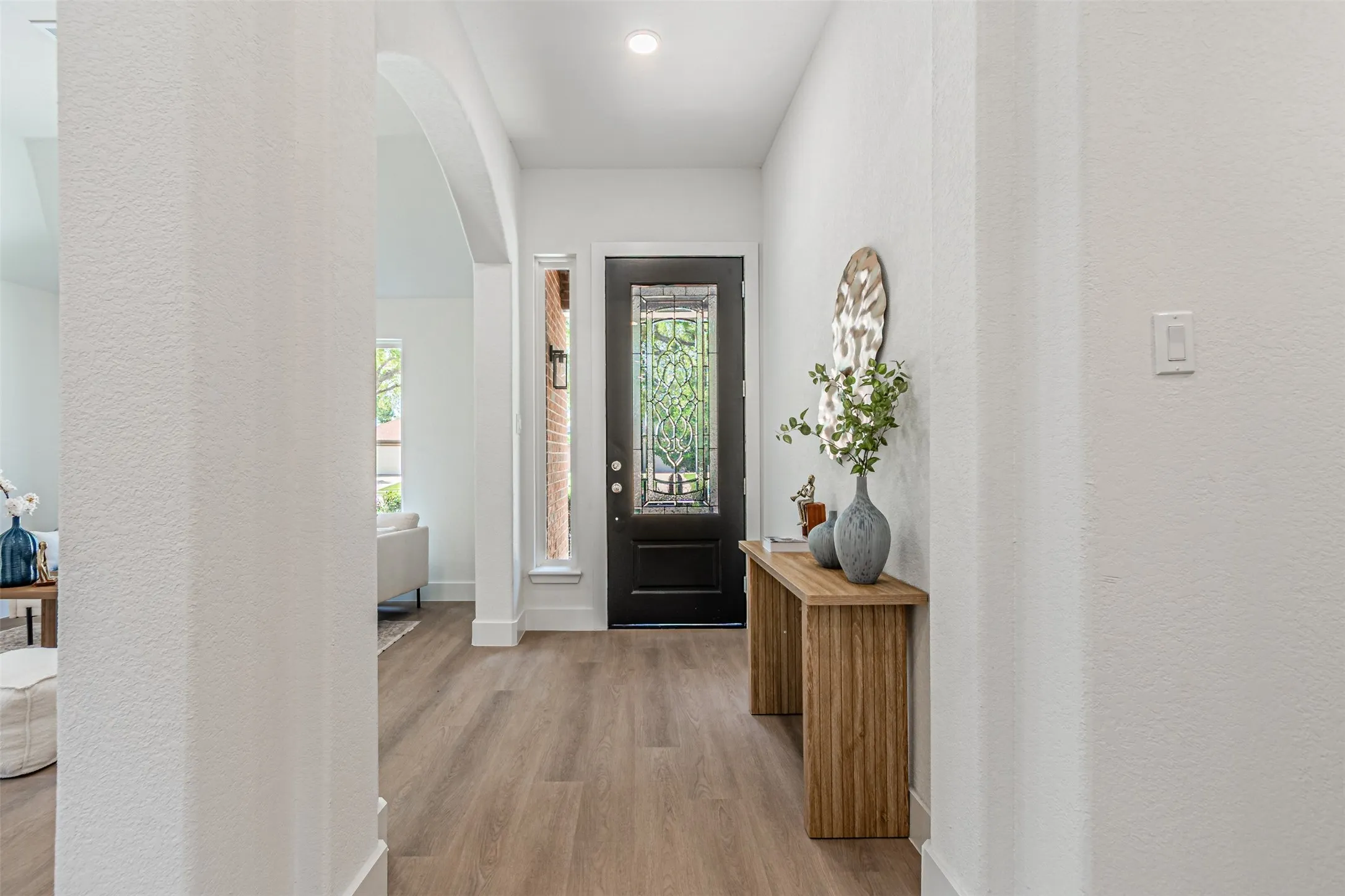 Single Family Residence For Sale in Denton County , 1904 Sumac Drive, Flower Mound, Texas 75028, 4 Bedroom, 2 Bathroom, 2 Garage spaces, 2,185 Sqft, built in 1996, mls#21317945, Real Estate Agent in Flower Mound, Homes For Sale in Denton county, Homes For Sale in Flower Mound, Realtor in Flower Mound Texas, Real Estate Brokerage Independent Realty Texas, Luminita Cordes Realtor