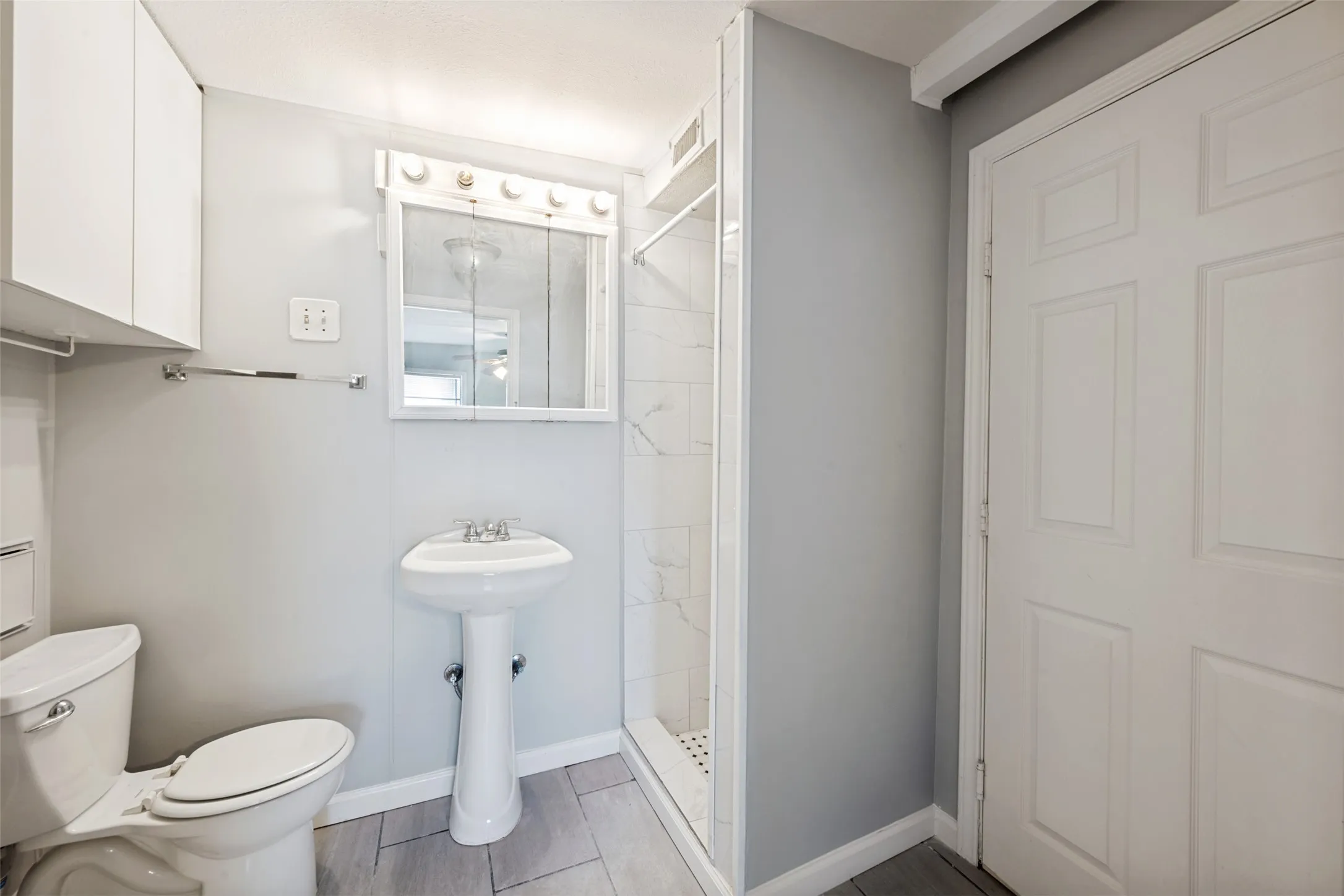 Single Family Residence For Sale in Tarrant County , 4009 Anita Avenue, Fort Worth, Texas 76109, 4 Bedroom, 2 Bathroom, Garage spaces, 1,771 Sqft, built in 1949, mls#21318506, Real Estate Agent in Fort Worth, Homes For Sale in Tarrant county, Homes For Sale in Fort Worth, Realtor in Fort Worth Texas, Real Estate Brokerage Independent Realty Texas, Luminita Cordes Realtor