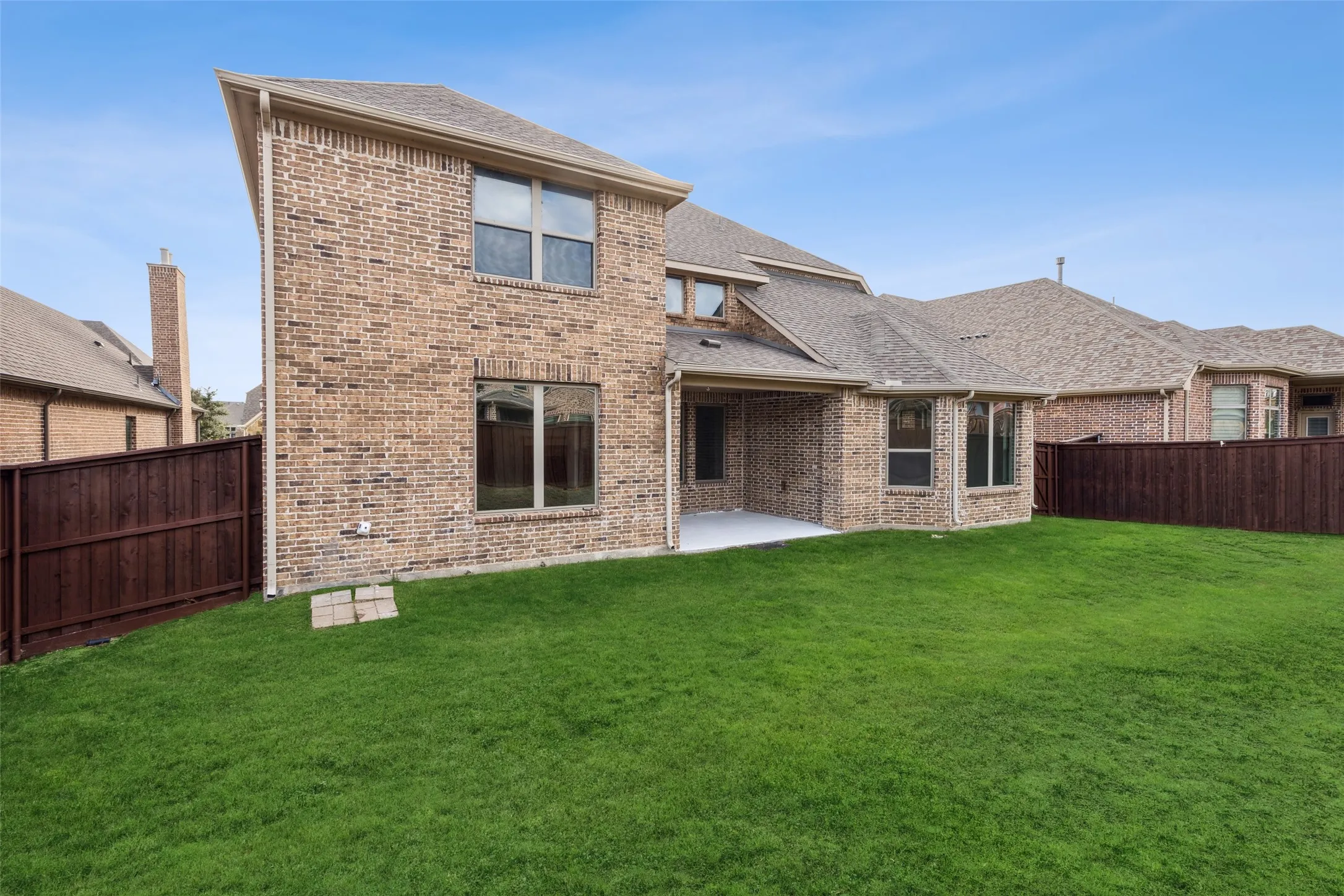 Single Family Residence For Sale in Denton County , 3737 Nottingham Drive, The Colony, Texas 75056, 5 Bedroom, 4 Bathroom, 2 Garage spaces, 4,324 Sqft, built in 2015, mls#21318945, Real Estate Agent in The Colony, Homes For Sale in Denton county, Homes For Sale in The Colony, Realtor in The Colony Texas, Real Estate Brokerage Independent Realty Texas, Luminita Cordes Realtor