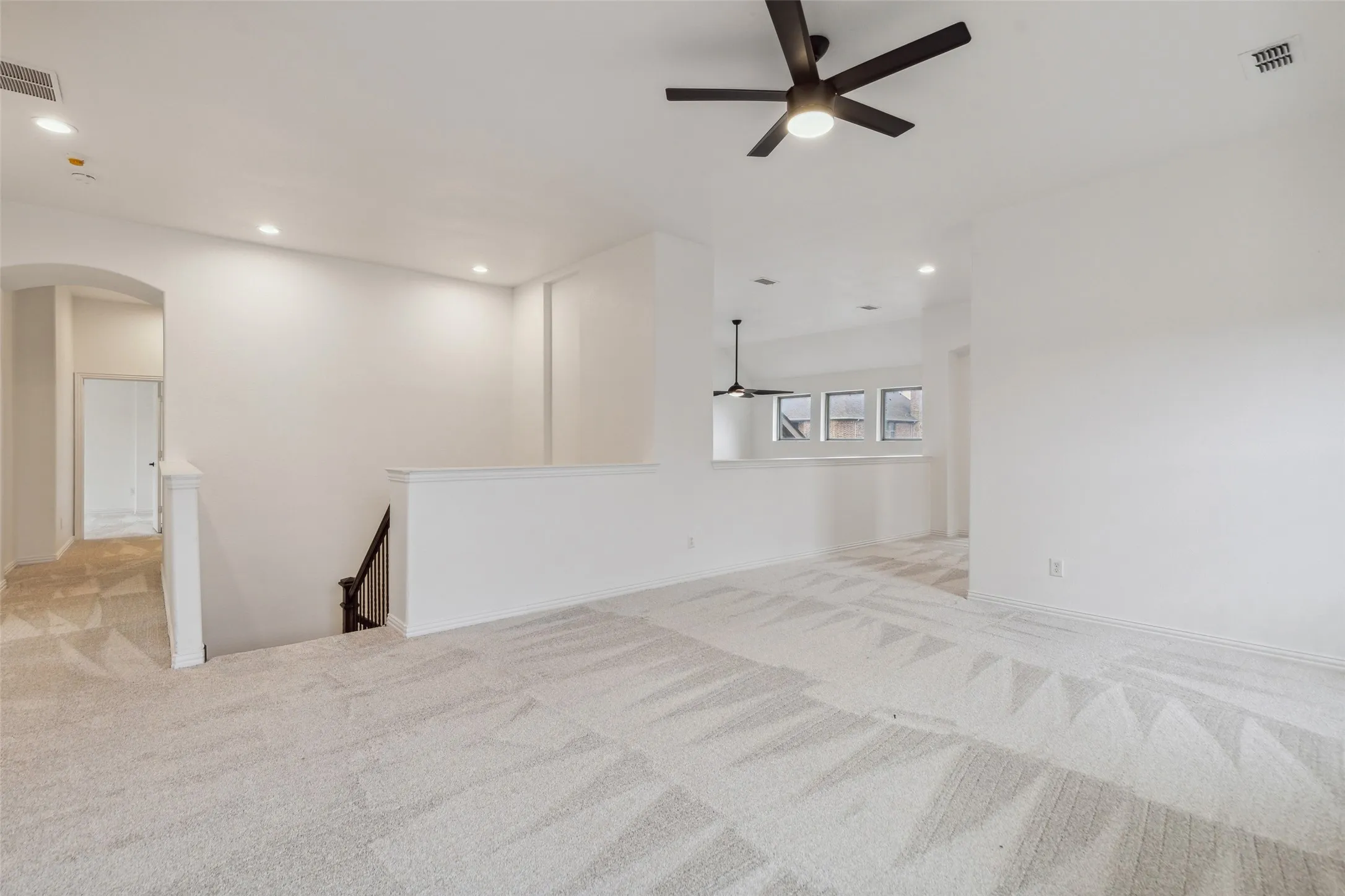Single Family Residence For Sale in Denton County , 3737 Nottingham Drive, The Colony, Texas 75056, 5 Bedroom, 4 Bathroom, 2 Garage spaces, 4,324 Sqft, built in 2015, mls#21318945, Real Estate Agent in The Colony, Homes For Sale in Denton county, Homes For Sale in The Colony, Realtor in The Colony Texas, Real Estate Brokerage Independent Realty Texas, Luminita Cordes Realtor