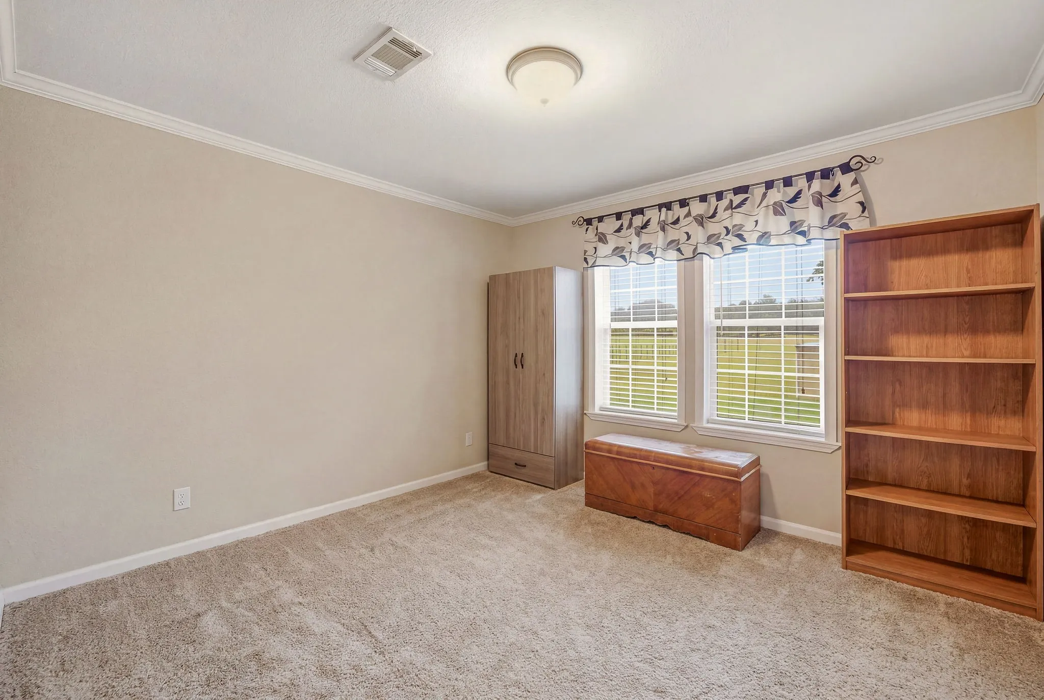 Mobile Home For Sale in Hood County , 2914 Oak Court, Granbury, Texas 76048, 4 Bedroom, 2 Bathroom, Garage spaces, 2,252 Sqft, built in 2014, mls#21319113, Real Estate Agent in Granbury, Homes For Sale in Hood county, Homes For Sale in Granbury, Realtor in Granbury Texas, Real Estate Brokerage Independent Realty Texas, Luminita Cordes Realtor