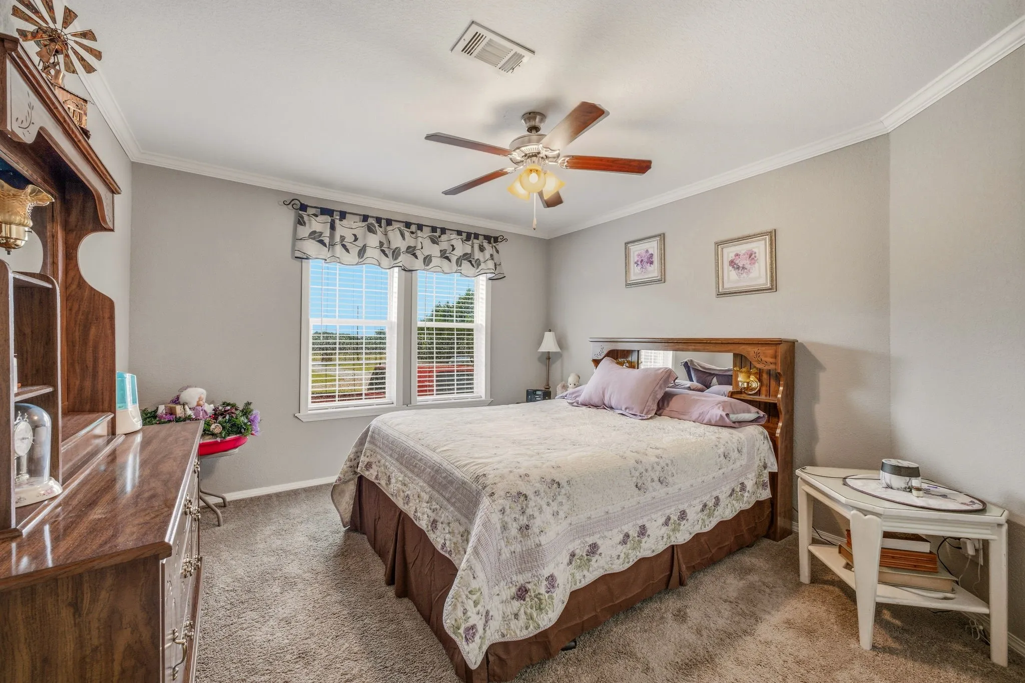 Mobile Home For Sale in Hood County , 2914 Oak Court, Granbury, Texas 76048, 4 Bedroom, 2 Bathroom, Garage spaces, 2,252 Sqft, built in 2014, mls#21319113, Real Estate Agent in Granbury, Homes For Sale in Hood county, Homes For Sale in Granbury, Realtor in Granbury Texas, Real Estate Brokerage Independent Realty Texas, Luminita Cordes Realtor
