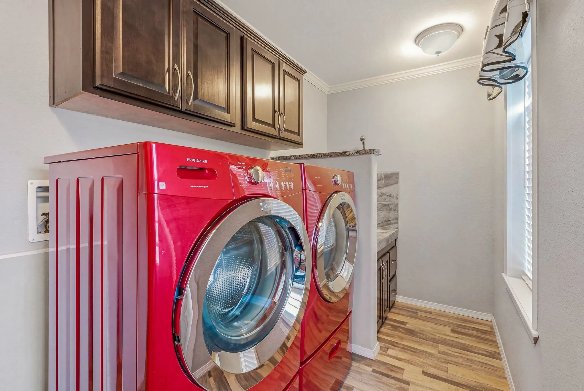 Mobile Home For Sale in Hood County , 2914 Oak Court, Granbury, Texas 76048, 4 Bedroom, 2 Bathroom, Garage spaces, 2,252 Sqft, built in 2014, mls#21319113, Real Estate Agent in Granbury, Homes For Sale in Hood county, Homes For Sale in Granbury, Realtor in Granbury Texas, Real Estate Brokerage Independent Realty Texas, Luminita Cordes Realtor