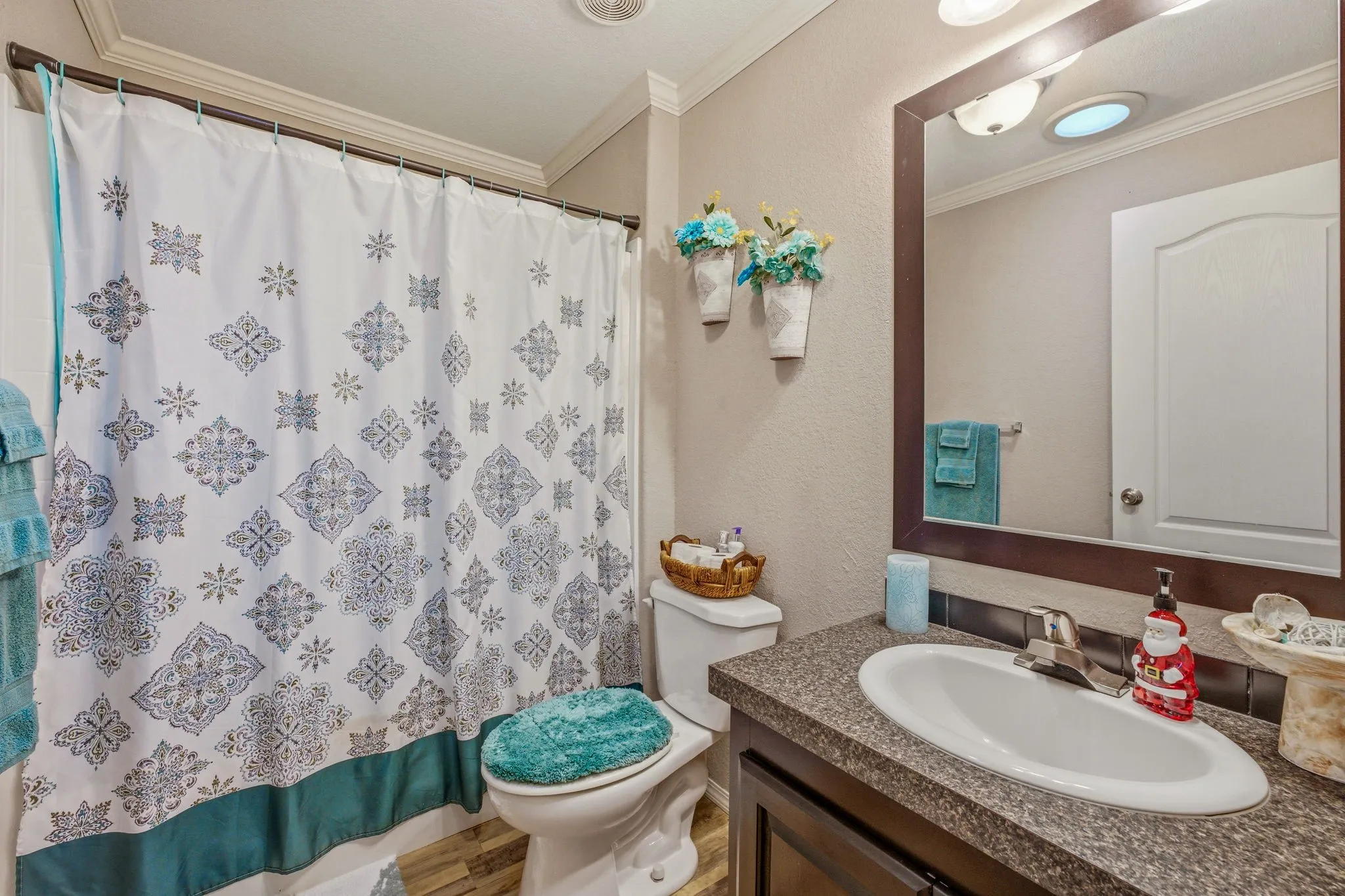 Mobile Home For Sale in Hood County , 2914 Oak Court, Granbury, Texas 76048, 4 Bedroom, 2 Bathroom, Garage spaces, 2,252 Sqft, built in 2014, mls#21319113, Real Estate Agent in Granbury, Homes For Sale in Hood county, Homes For Sale in Granbury, Realtor in Granbury Texas, Real Estate Brokerage Independent Realty Texas, Luminita Cordes Realtor