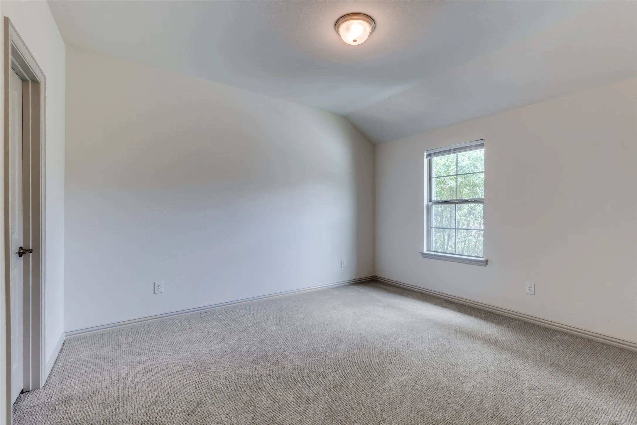 Townhouse For Rent in Collin County , 7213 Chief Spotted Tail Drive, Mc Kinney, Texas 75070, 3 Bedroom, 3 Bathroom, 2 Garage spaces, 2,101 Sqft, built in 2017, mls#21319128, Real Estate Agent in Mc Kinney, Homes For Rent in Collin county, Homes For Rent in Mc Kinney, Realtor in Mc Kinney Texas, Real Estate Brokerage Independent Realty Texas, Luminita Cordes Realtor