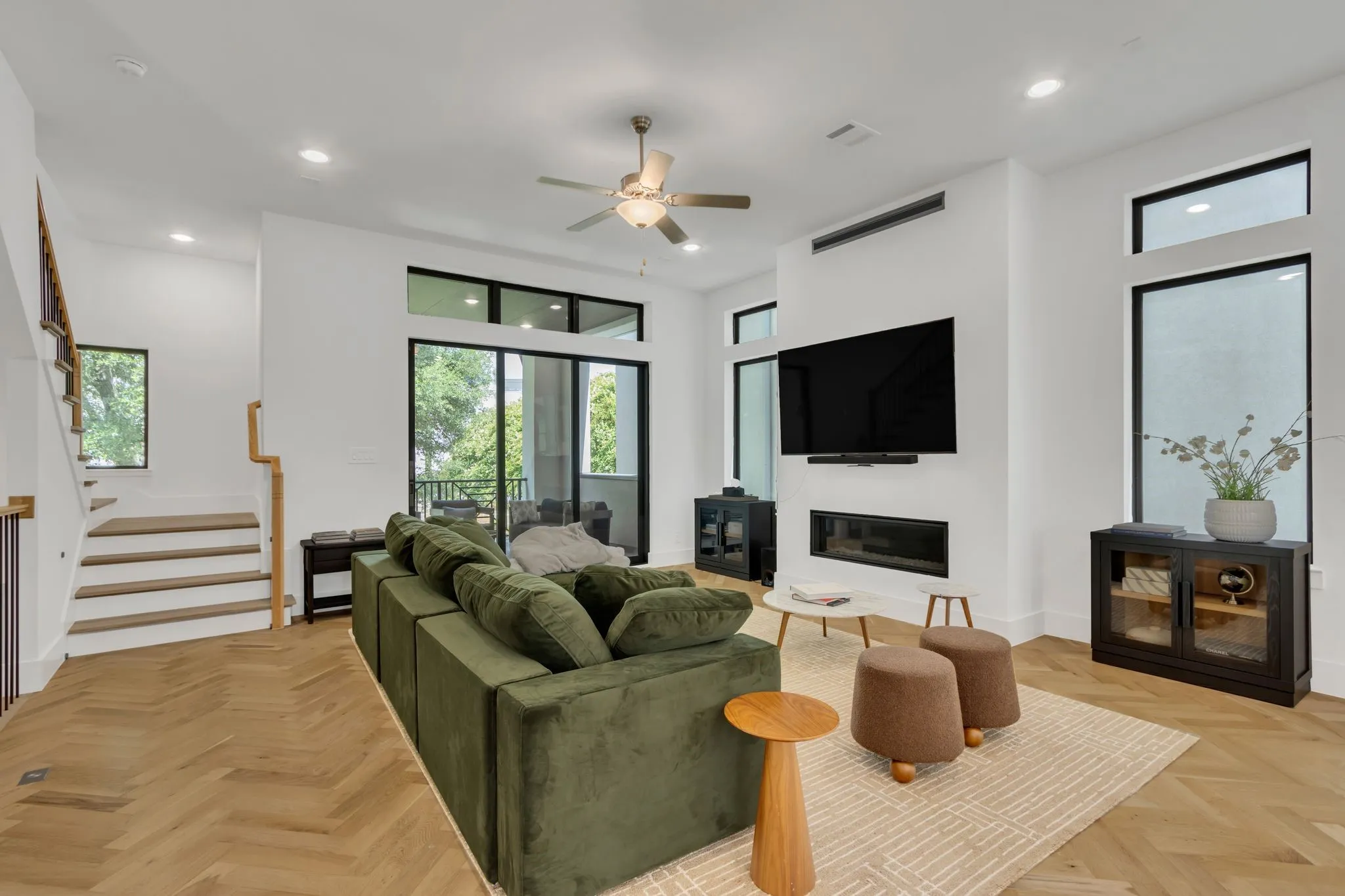 Single Family Residence For Rent in Collin County , 7828 Secluded Avenue, Plano, Texas 75024, 3 Bedroom, 4 Bathroom, 2 Garage spaces, 3,052 Sqft, built in 2021, mls#21319151, Real Estate Agent in Plano, Homes For Rent in Collin county, Homes For Rent in Plano, Realtor in Plano Texas, Real Estate Brokerage Independent Realty Texas, Luminita Cordes Realtor