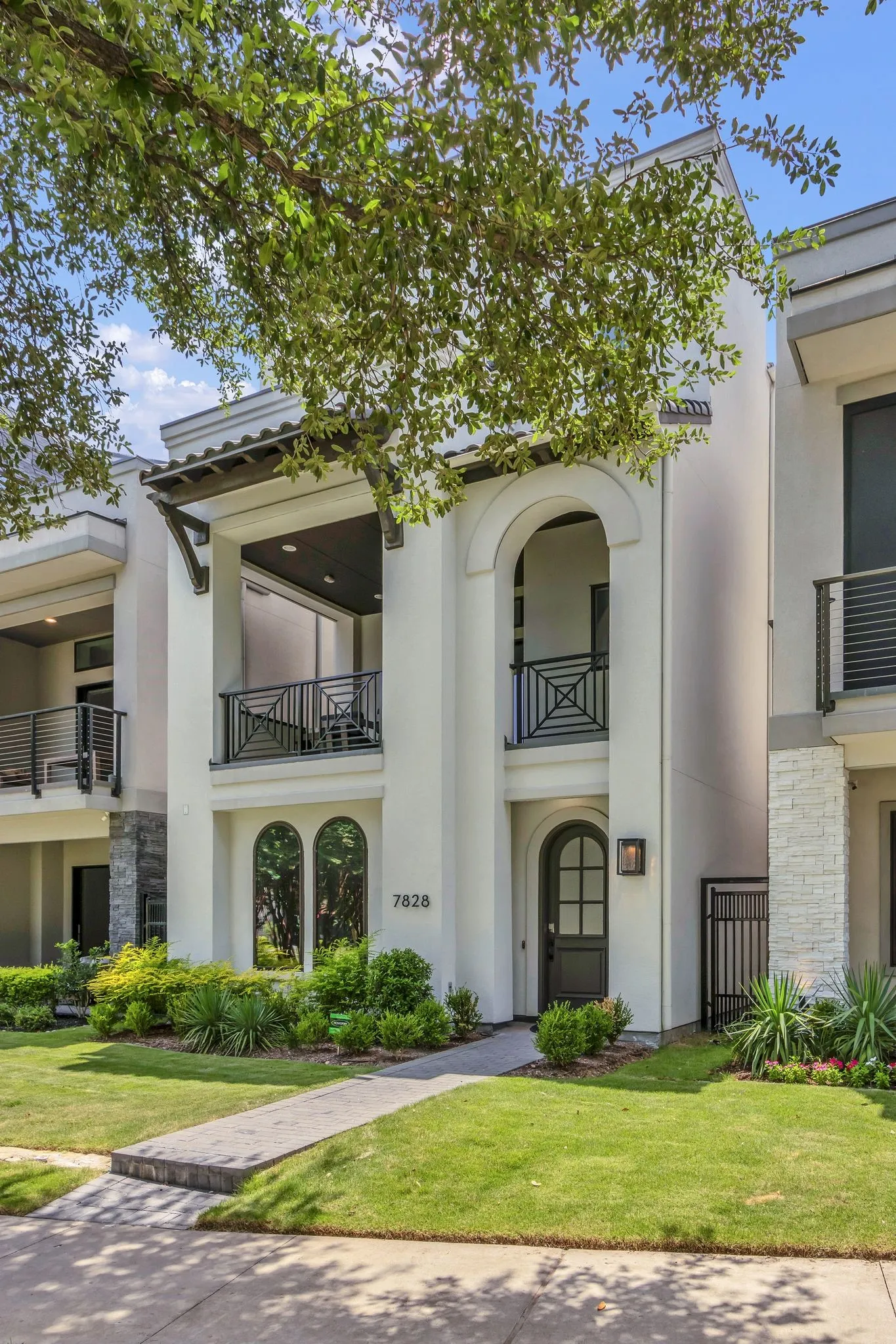 Single Family Residence For Rent in Collin County , 7828 Secluded Avenue, Plano, Texas 75024, 3 Bedroom, 4 Bathroom, 2 Garage spaces, 3,052 Sqft, built in 2021, mls#21319151, Real Estate Agent in Plano, Homes For Rent in Collin county, Homes For Rent in Plano, Realtor in Plano Texas, Real Estate Brokerage Independent Realty Texas, Luminita Cordes Realtor