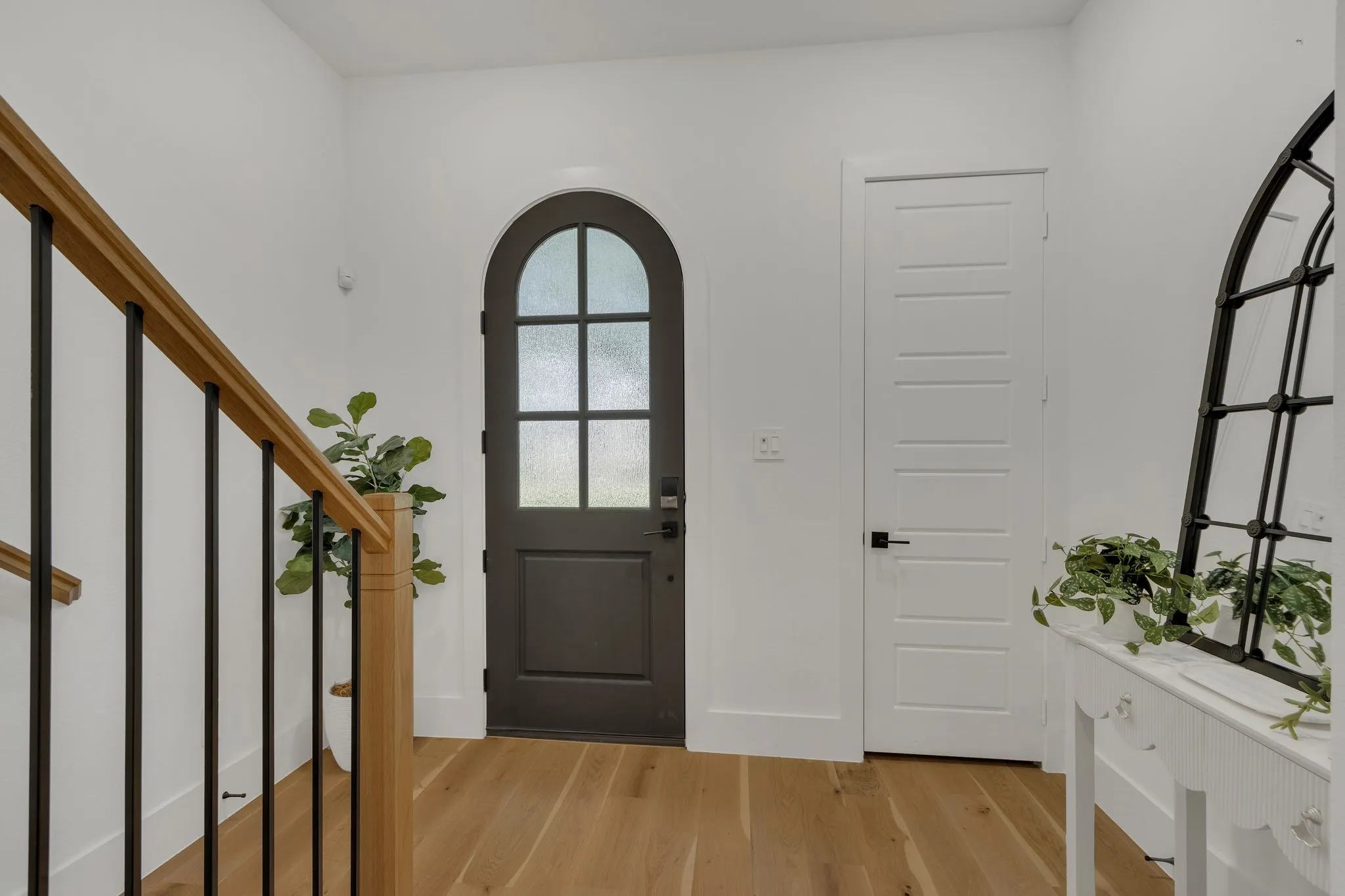 Single Family Residence For Rent in Collin County , 7828 Secluded Avenue, Plano, Texas 75024, 3 Bedroom, 4 Bathroom, 2 Garage spaces, 3,052 Sqft, built in 2021, mls#21319151, Real Estate Agent in Plano, Homes For Rent in Collin county, Homes For Rent in Plano, Realtor in Plano Texas, Real Estate Brokerage Independent Realty Texas, Luminita Cordes Realtor