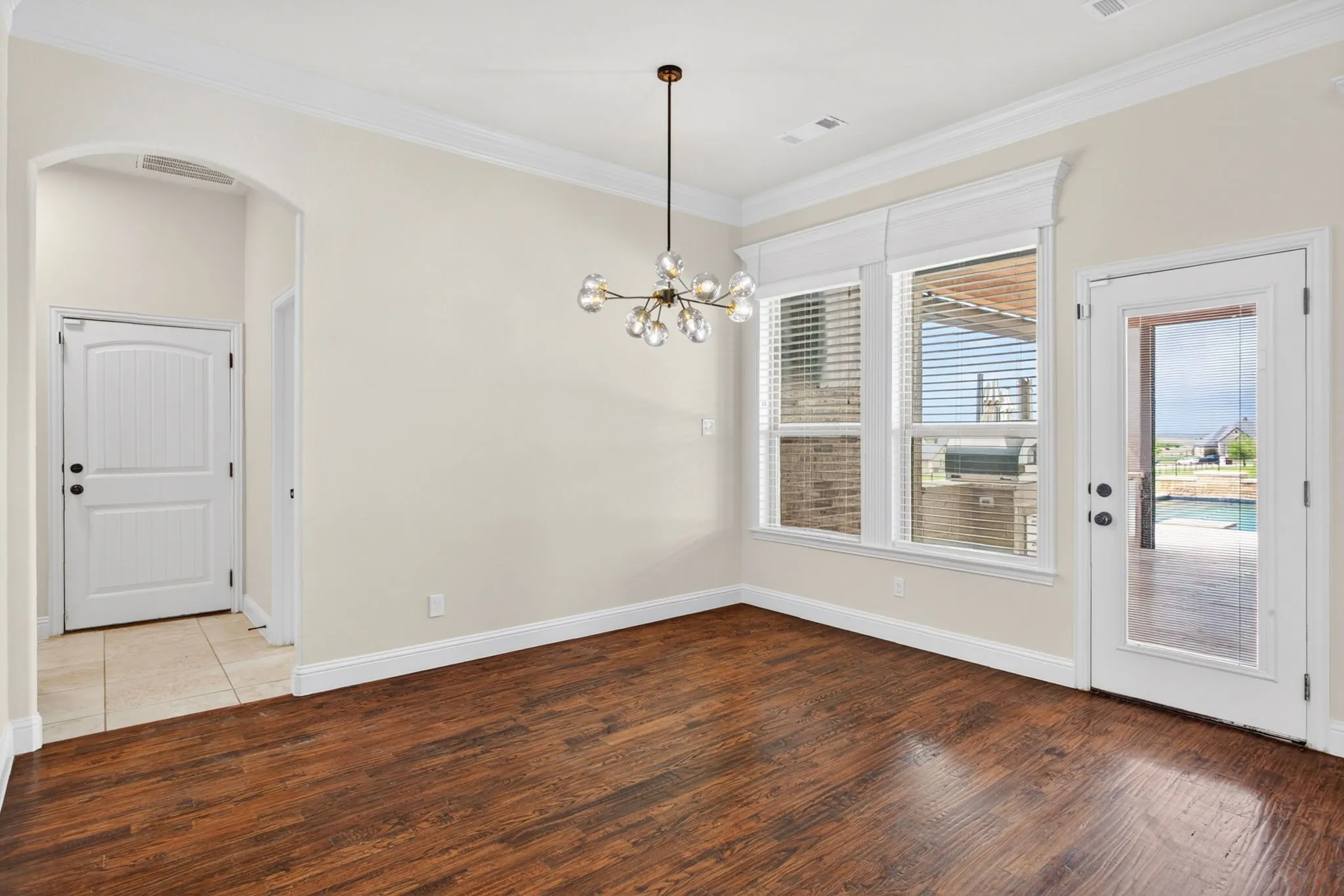 Single Family Residence For Sale in Johnson County , 7320 Spring Ranch Court, Godley, Texas 76044, 4 Bedroom, 3 Bathroom, 3 Garage spaces, 2,354 Sqft, built in 2016, mls#21317311, Real Estate Agent in Godley, Homes For Sale in Johnson county, Homes For Sale in Godley, Realtor in Godley Texas, Real Estate Brokerage Independent Realty Texas, Luminita Cordes Realtor