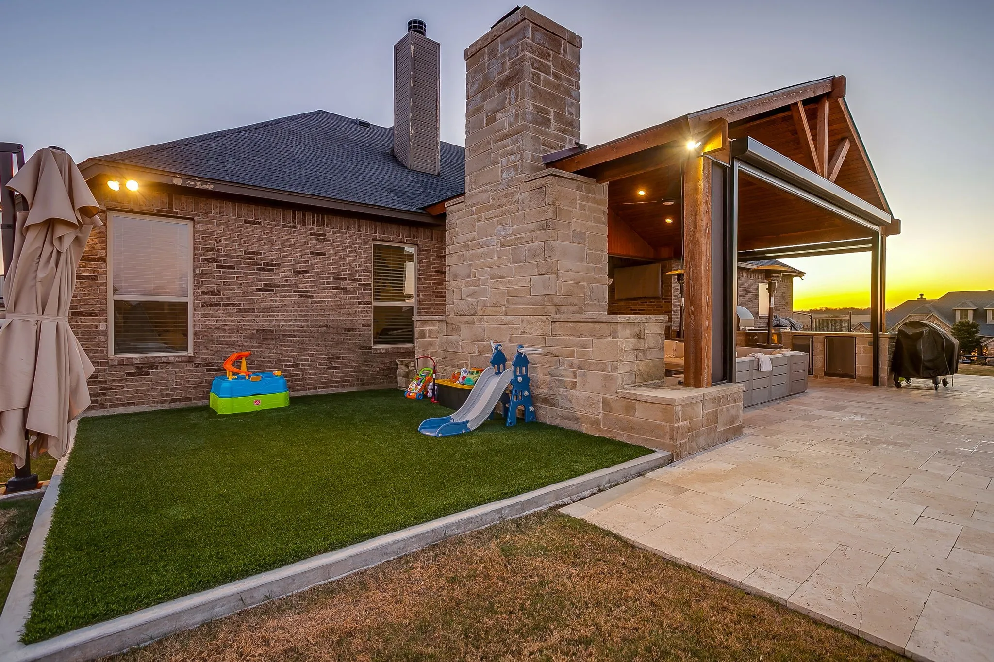 Turf Putting Green Side Yard