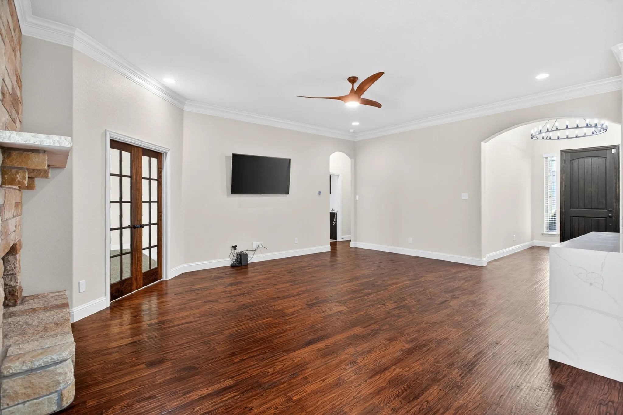Single Family Residence For Sale in Johnson County , 7320 Spring Ranch Court, Godley, Texas 76044, 4 Bedroom, 3 Bathroom, 3 Garage spaces, 2,354 Sqft, built in 2016, mls#21317311, Real Estate Agent in Godley, Homes For Sale in Johnson county, Homes For Sale in Godley, Realtor in Godley Texas, Real Estate Brokerage Independent Realty Texas, Luminita Cordes Realtor