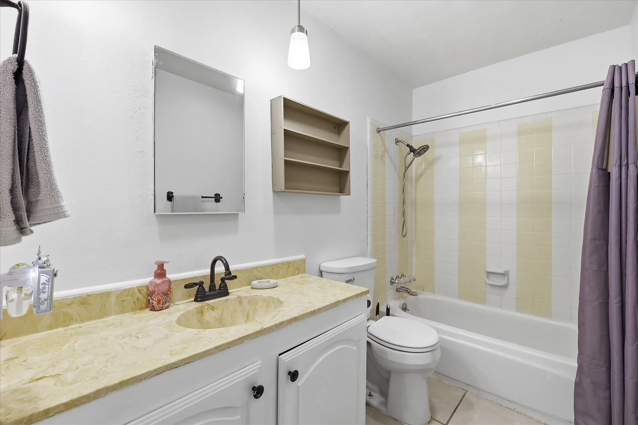 1322 Paris Dr, Garland Texas 75040 No HOA