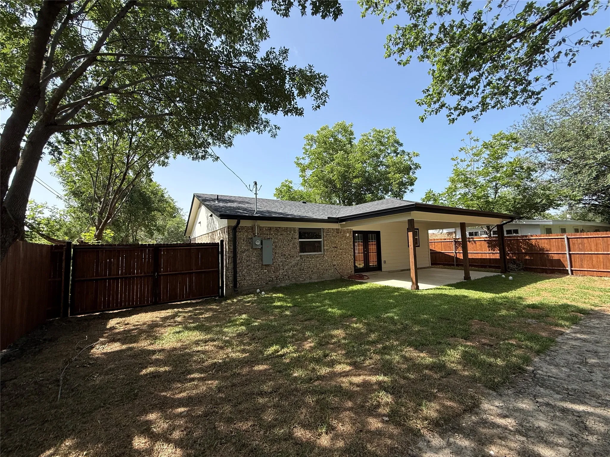 Single Family Residence For Sale in Tarrant County , 1791 Tyson Street, Blue Mound, Texas 76131, 3 Bedroom, 2 Bathroom, Garage spaces, 1,210 Sqft, built in 1970, mls#21319177, Real Estate Agent in Blue Mound, Homes For Sale in Tarrant county, Homes For Sale in Blue Mound, Realtor in Blue Mound Texas, Real Estate Brokerage Independent Realty Texas, Luminita Cordes Realtor