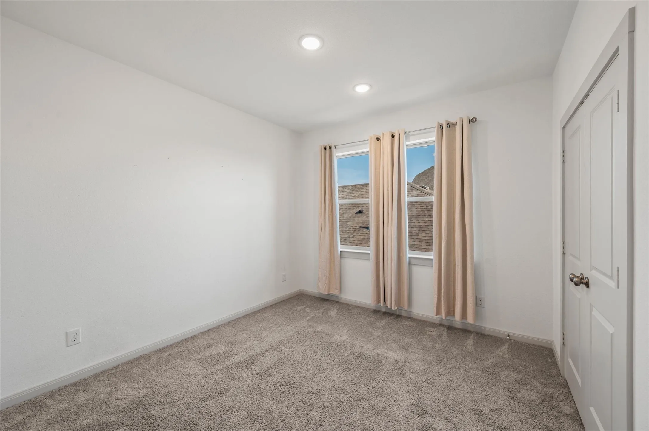 Single Family Residence For Sale in Collin County , 4861 Claire Lane, Fairview, Texas 75069, 4 Bedroom, 4 Bathroom, 2 Garage spaces, 3,099 Sqft, built in 2019, mls#21288145, Real Estate Agent in Fairview, Homes For Sale in Collin county, Homes For Sale in Fairview, Realtor in Fairview Texas, Real Estate Brokerage Independent Realty Texas, Luminita Cordes Realtor