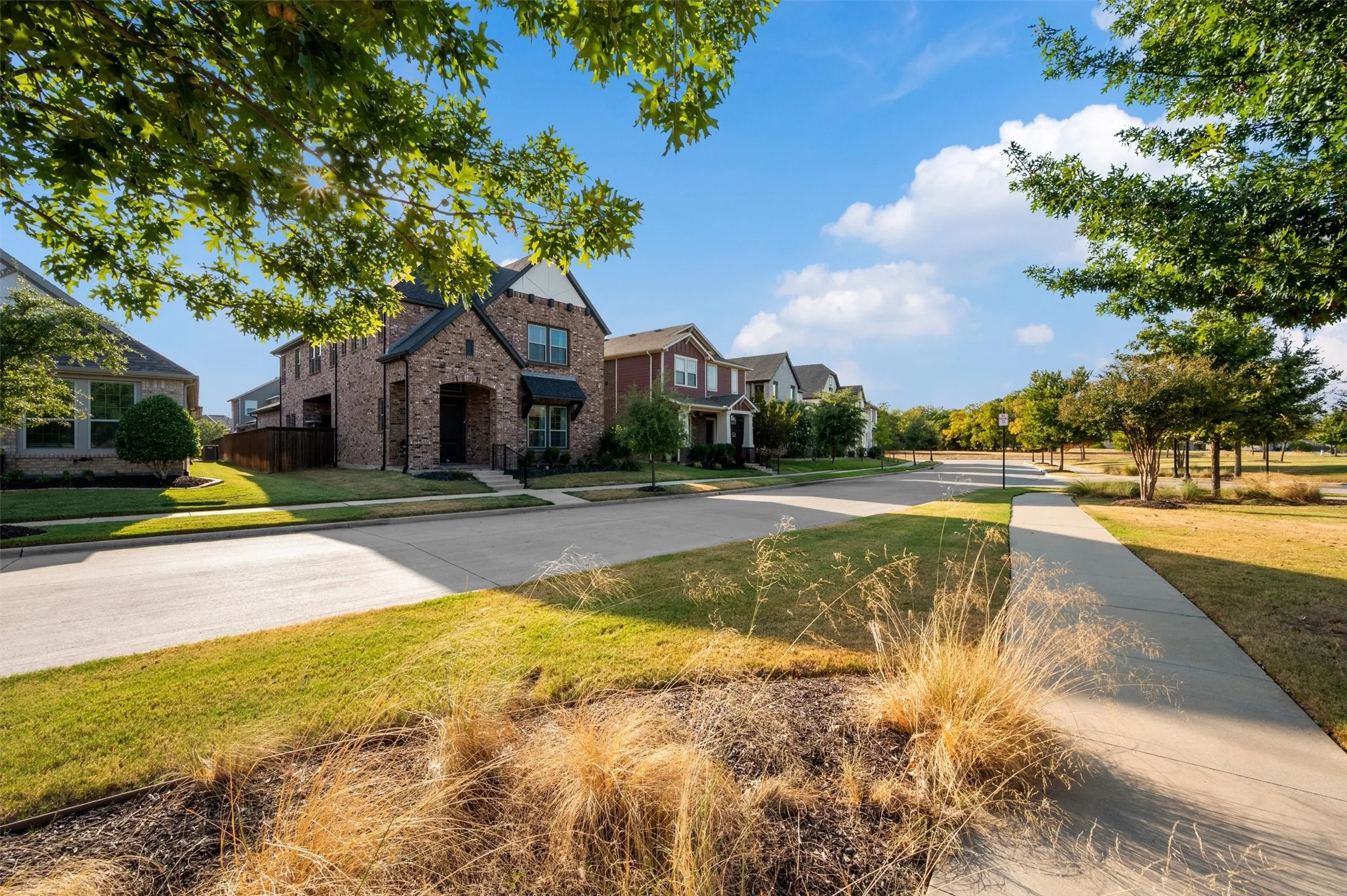 Single Family Residence For Sale in Collin County , 4861 Claire Lane, Fairview, Texas 75069, 4 Bedroom, 4 Bathroom, 2 Garage spaces, 3,099 Sqft, built in 2019, mls#21288145, Real Estate Agent in Fairview, Homes For Sale in Collin county, Homes For Sale in Fairview, Realtor in Fairview Texas, Real Estate Brokerage Independent Realty Texas, Luminita Cordes Realtor