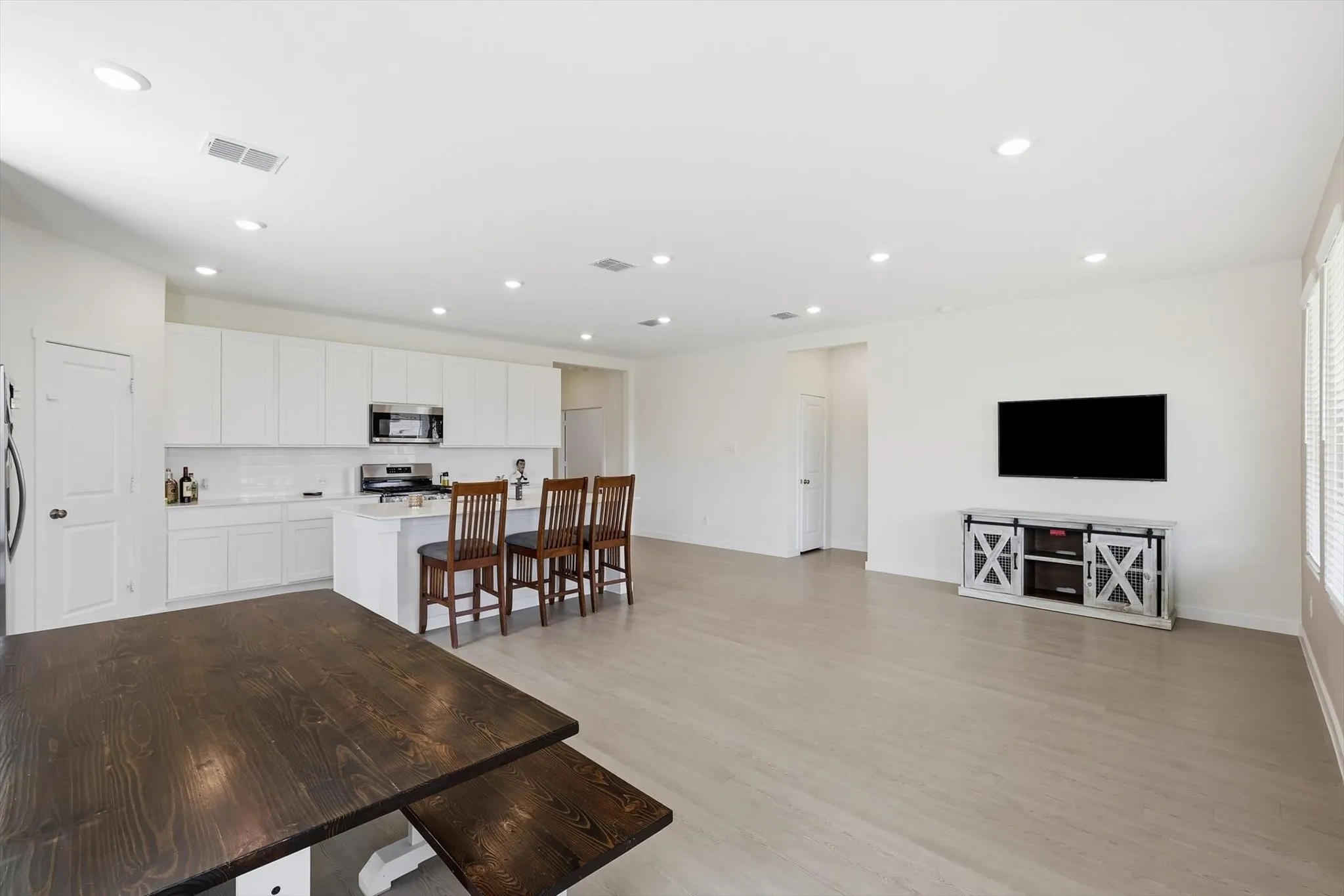 Single Family Residence For Sale in Denton County , 624 Mare Drive, Aubrey, Texas 76227, 4 Bedroom, 2 Bathroom, 2 Garage spaces, 2,065 Sqft, built in 2025, mls#21314719, Real Estate Agent in Aubrey, Homes For Sale in Denton county, Homes For Sale in Aubrey, Realtor in Aubrey Texas, Real Estate Brokerage Independent Realty Texas, Luminita Cordes Realtor