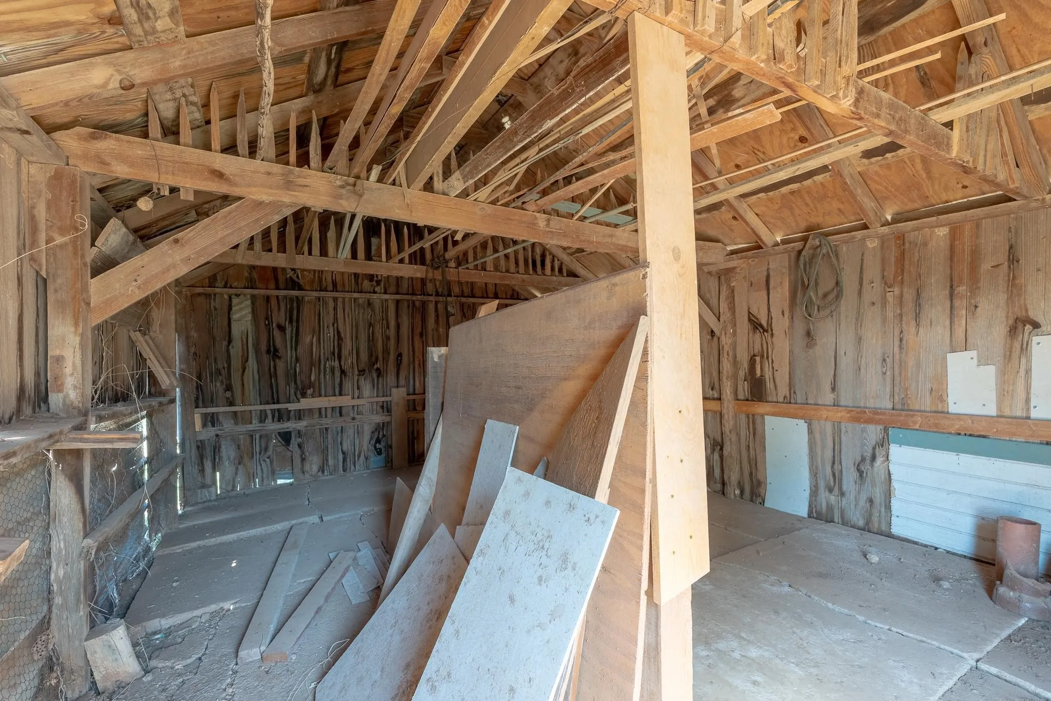 Single Family Residence For Sale in Nolan County , 403 N Plano Avenue, Blackwell, Texas 79506, 3 Bedroom, 1 Bathroom, Garage spaces, 1,555 Sqft, built in 1955, mls#21319189, Real Estate Agent in Blackwell, Homes For Sale in Nolan county, Homes For Sale in Blackwell, Realtor in Blackwell Texas, Real Estate Brokerage Independent Realty Texas, Luminita Cordes Realtor