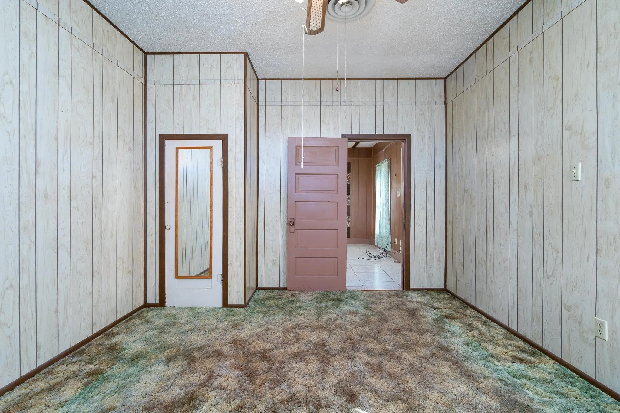 Single Family Residence For Sale in Nolan County , 403 N Plano Avenue, Blackwell, Texas 79506, 3 Bedroom, 1 Bathroom, Garage spaces, 1,555 Sqft, built in 1955, mls#21319189, Real Estate Agent in Blackwell, Homes For Sale in Nolan county, Homes For Sale in Blackwell, Realtor in Blackwell Texas, Real Estate Brokerage Independent Realty Texas, Luminita Cordes Realtor