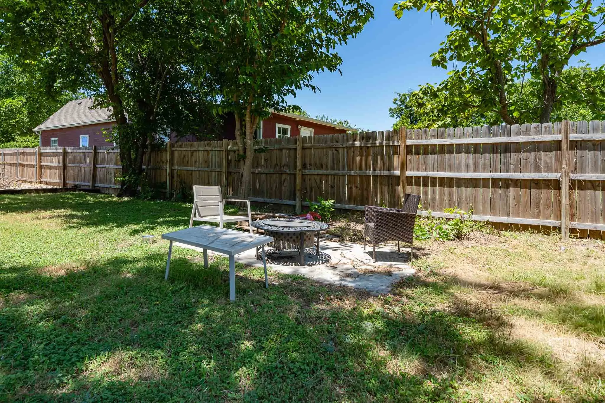 Single Family Residence For Sale in Mc Lennan County , 1920 S 18th Street, Waco, Texas 76706, 3 Bedroom, 2 Bathroom, Garage spaces, 1,216 Sqft, built in 1918, mls#21319164, Real Estate Agent in Waco, Homes For Sale in Mc Lennan county, Homes For Sale in Waco, Realtor in Waco Texas, Real Estate Brokerage Independent Realty Texas, Luminita Cordes Realtor