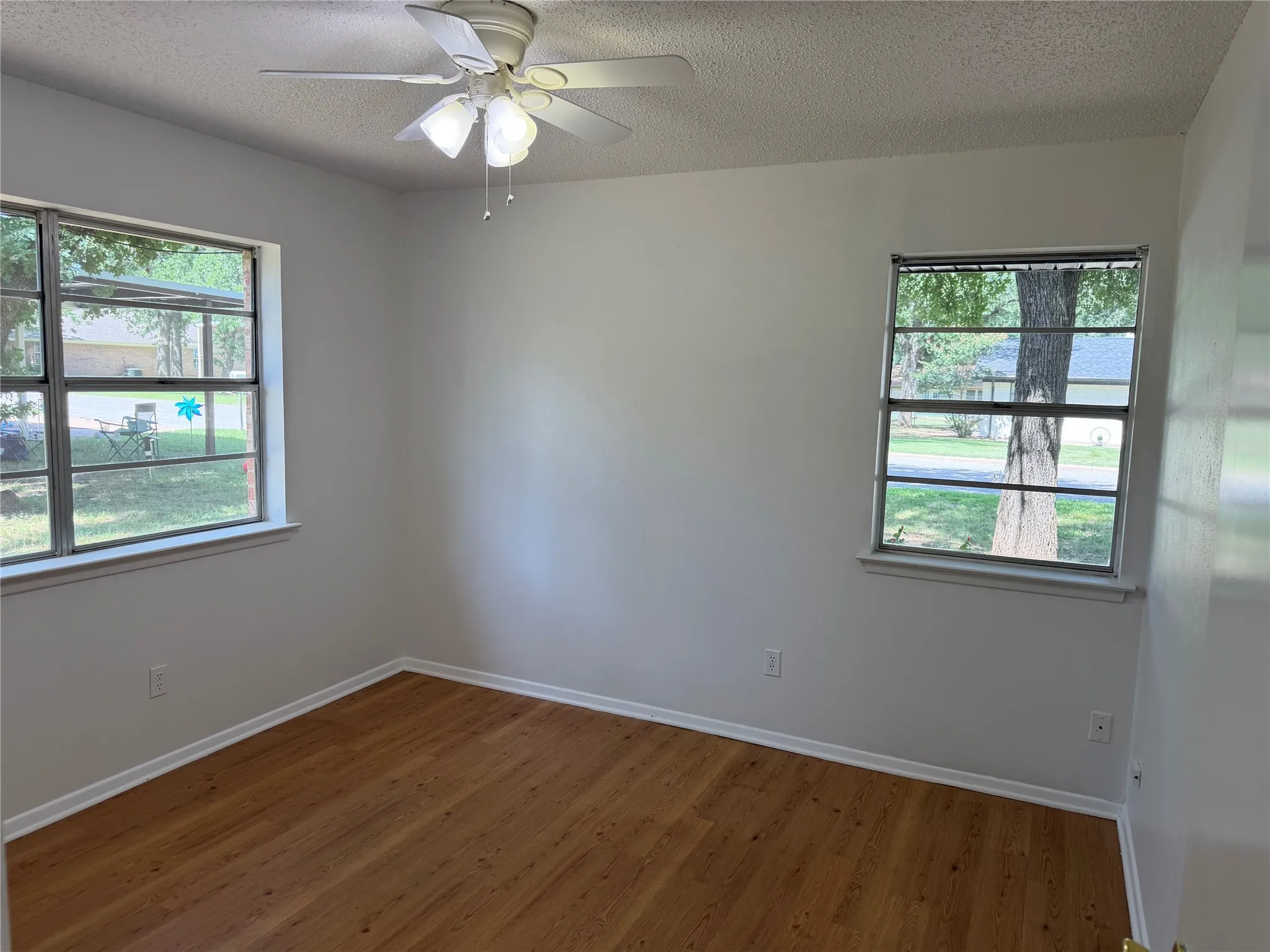 Single Family Residence For Sale in Palo Pinto County , 504 Austin Drive, Mineral Wells, Texas 76067, 3 Bedroom, 2 Bathroom, Garage spaces, 2,334 Sqft, built in 1968, mls#21319017, Real Estate Agent in Mineral Wells, Homes For Sale in Palo Pinto county, Homes For Sale in Mineral Wells, Realtor in Mineral Wells Texas, Real Estate Brokerage Independent Realty Texas, Luminita Cordes Realtor