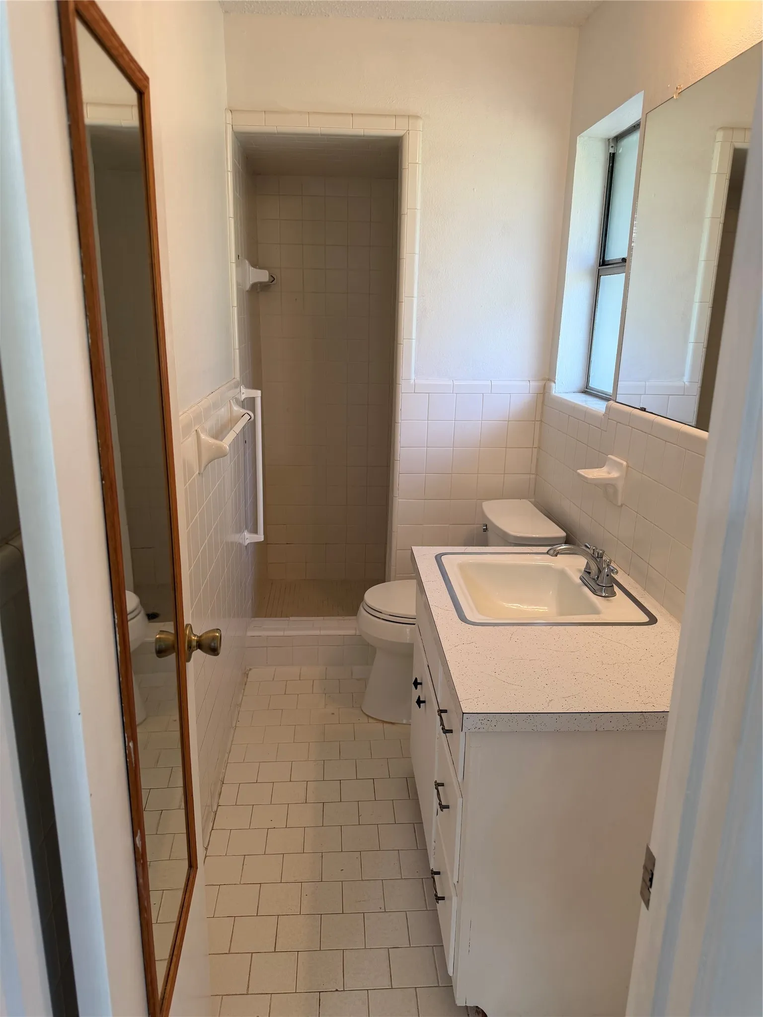 Single Family Residence For Sale in Palo Pinto County , 504 Austin Drive, Mineral Wells, Texas 76067, 3 Bedroom, 2 Bathroom, Garage spaces, 2,334 Sqft, built in 1968, mls#21319017, Real Estate Agent in Mineral Wells, Homes For Sale in Palo Pinto county, Homes For Sale in Mineral Wells, Realtor in Mineral Wells Texas, Real Estate Brokerage Independent Realty Texas, Luminita Cordes Realtor