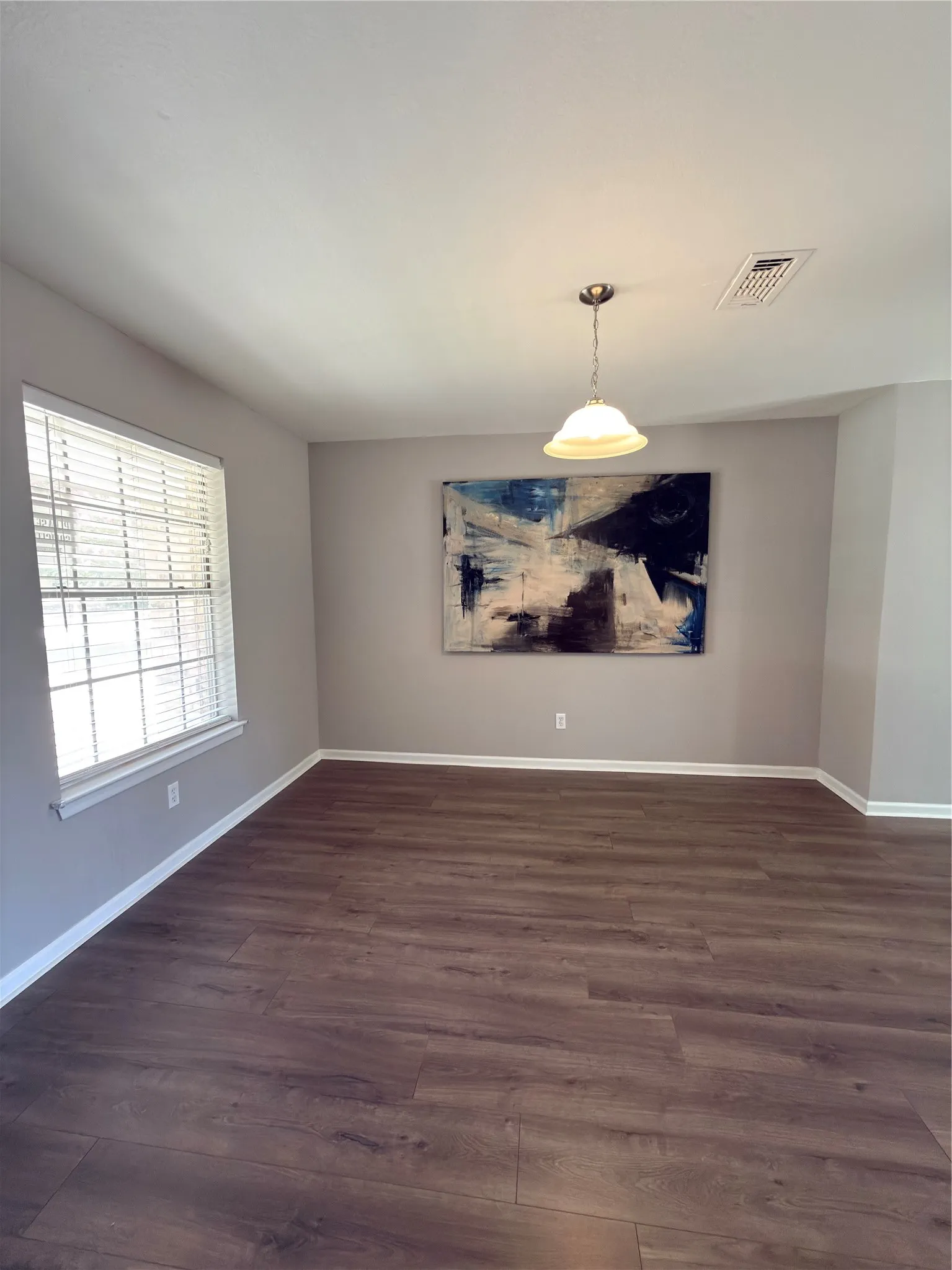 Single Family Residence For Sale in Tarrant County , 900 Prestwick Street, Bedford, Texas 76022, 3 Bedroom, 2 Bathroom, 2 Garage spaces, 1,449 Sqft, built in 1968, mls#21319159, Real Estate Agent in Bedford, Homes For Sale in Tarrant county, Homes For Sale in Bedford, Realtor in Bedford Texas, Real Estate Brokerage Independent Realty Texas, Luminita Cordes Realtor