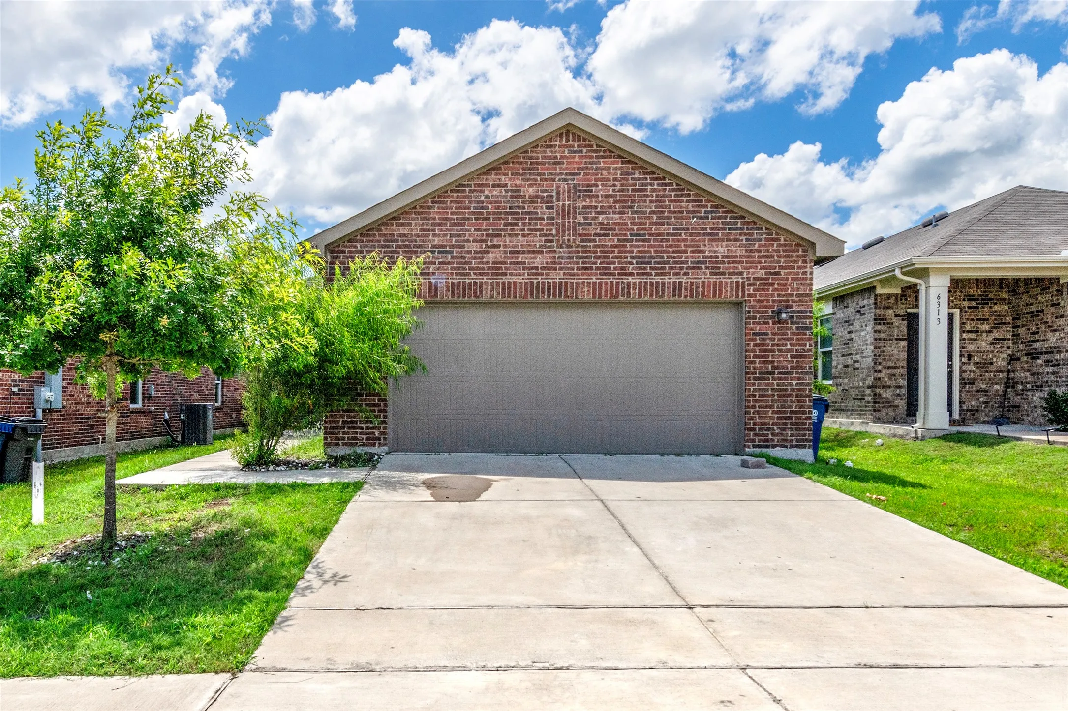 Single Family Residence For Sale in Kaufman County , 6311 Tropicana Lane, Forney, Texas 75126, 3 Bedroom, 2 Bathroom, 2 Garage spaces, 1,254 Sqft, built in 2021, mls#21319214, Real Estate Agent in Forney, Homes For Sale in Kaufman county, Homes For Sale in Forney, Realtor in Forney Texas, Real Estate Brokerage Independent Realty Texas, Luminita Cordes Realtor