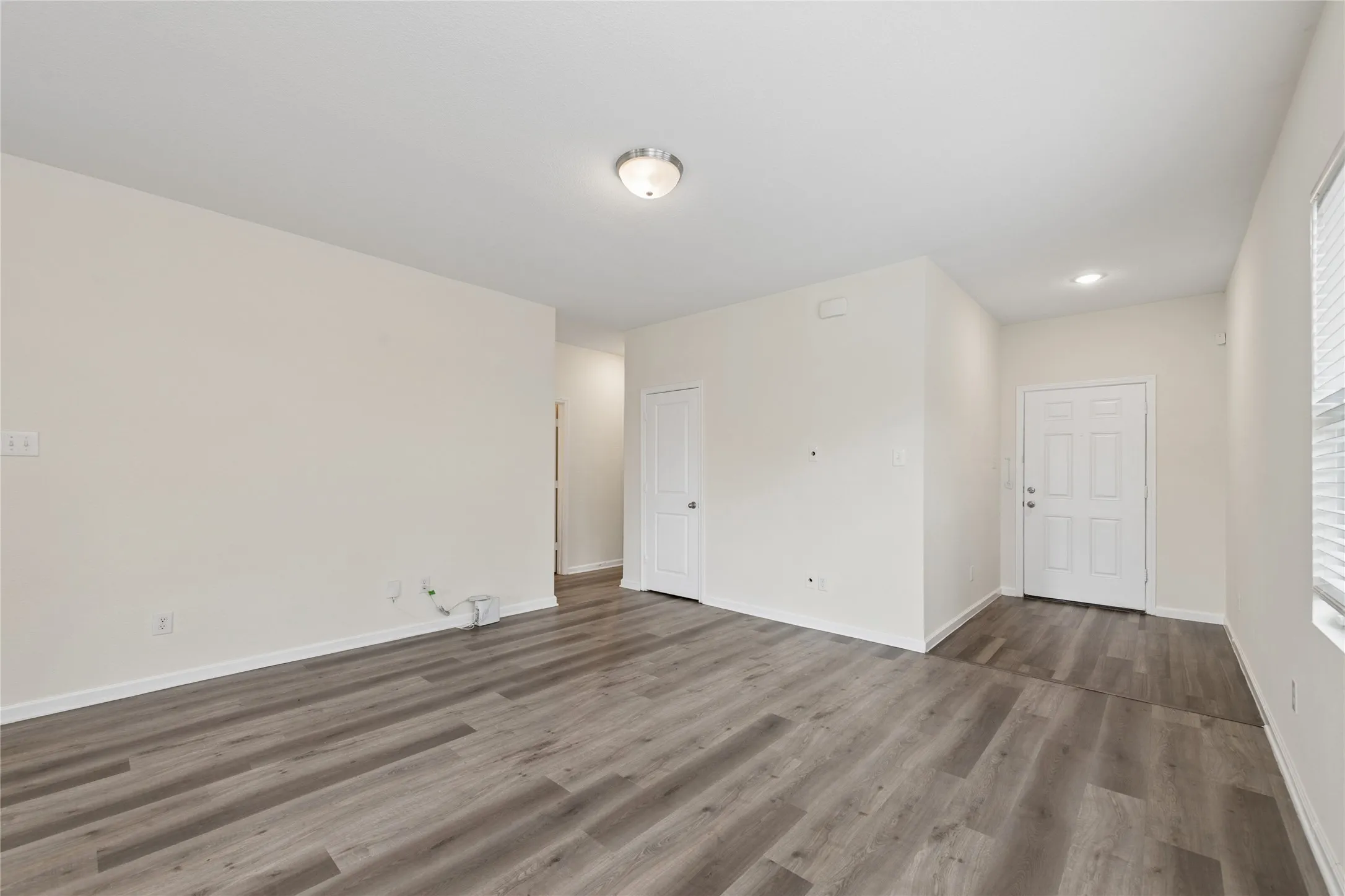 Single Family Residence For Sale in Kaufman County , 6311 Tropicana Lane, Forney, Texas 75126, 3 Bedroom, 2 Bathroom, 2 Garage spaces, 1,254 Sqft, built in 2021, mls#21319214, Real Estate Agent in Forney, Homes For Sale in Kaufman county, Homes For Sale in Forney, Realtor in Forney Texas, Real Estate Brokerage Independent Realty Texas, Luminita Cordes Realtor