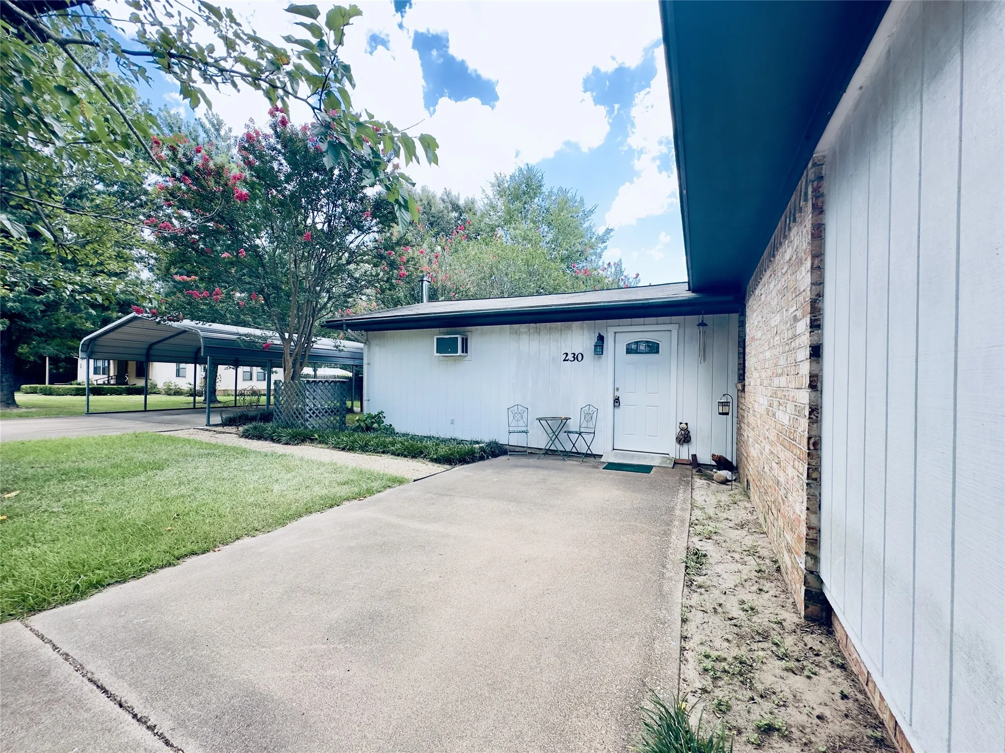 Single Family Residence For Sale in Wood County , 230 Scenic Loop, Hawkins, Texas 75765, 3 Bedroom, 2 Bathroom, Garage spaces, 1,627 Sqft, built in 0, mls#21319215, Real Estate Agent in Hawkins, Homes For Sale in Wood county, Homes For Sale in Hawkins, Realtor in Hawkins Texas, Real Estate Brokerage Independent Realty Texas, Luminita Cordes Realtor