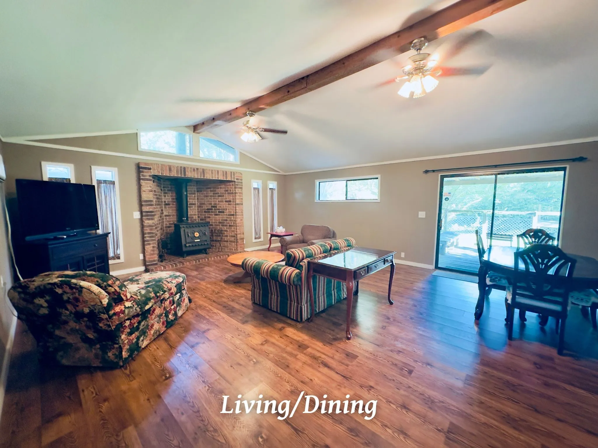 Single Family Residence For Sale in Wood County , 230 Scenic Loop, Hawkins, Texas 75765, 3 Bedroom, 2 Bathroom, Garage spaces, 1,627 Sqft, built in 0, mls#21319215, Real Estate Agent in Hawkins, Homes For Sale in Wood county, Homes For Sale in Hawkins, Realtor in Hawkins Texas, Real Estate Brokerage Independent Realty Texas, Luminita Cordes Realtor