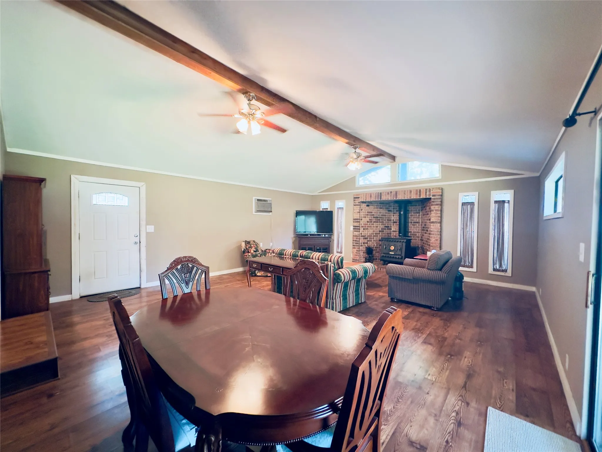 Single Family Residence For Sale in Wood County , 230 Scenic Loop, Hawkins, Texas 75765, 3 Bedroom, 2 Bathroom, Garage spaces, 1,627 Sqft, built in 0, mls#21319215, Real Estate Agent in Hawkins, Homes For Sale in Wood county, Homes For Sale in Hawkins, Realtor in Hawkins Texas, Real Estate Brokerage Independent Realty Texas, Luminita Cordes Realtor