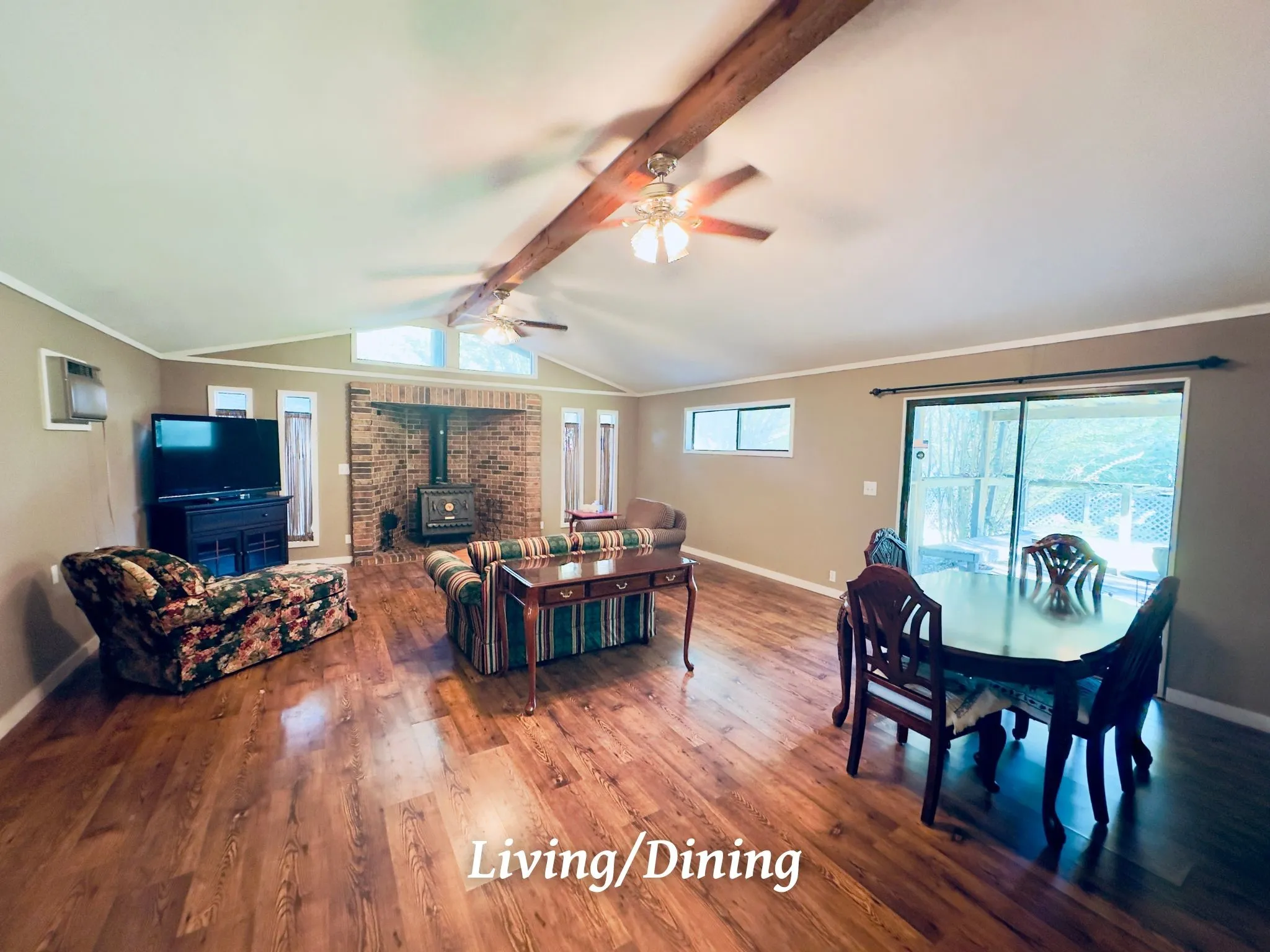 Single Family Residence For Sale in Wood County , 230 Scenic Loop, Hawkins, Texas 75765, 3 Bedroom, 2 Bathroom, Garage spaces, 1,627 Sqft, built in 0, mls#21319215, Real Estate Agent in Hawkins, Homes For Sale in Wood county, Homes For Sale in Hawkins, Realtor in Hawkins Texas, Real Estate Brokerage Independent Realty Texas, Luminita Cordes Realtor