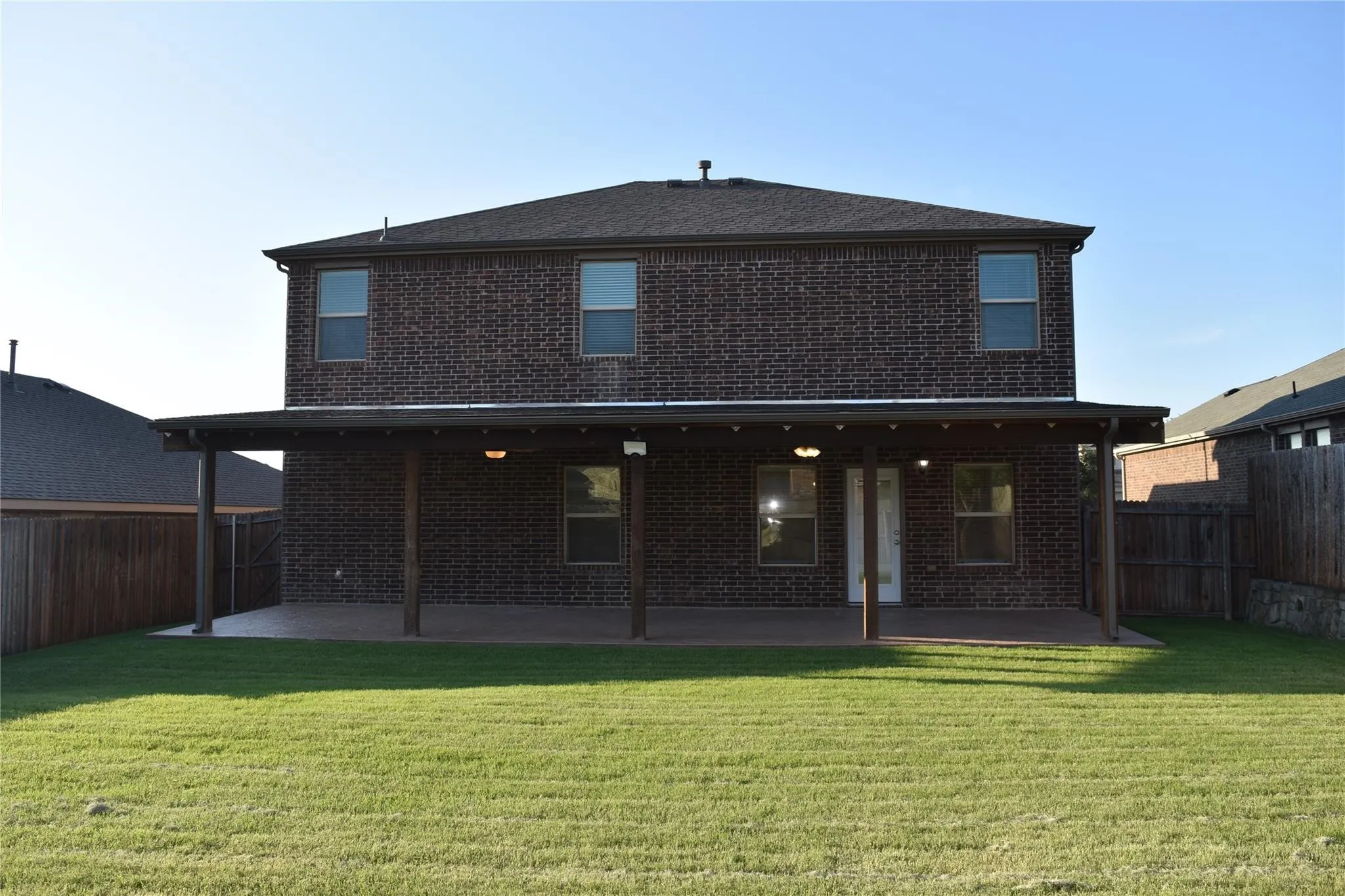 Single Family Residence For Rent in Collin County , 411 Paddock Lane, Celina, Texas 75009, 5 Bedroom, 4 Bathroom, 2 Garage spaces, 2,586 Sqft, built in 2014, mls#21319219, Real Estate Agent in Celina, Homes For Rent in Collin county, Homes For Rent in Celina, Realtor in Celina Texas, Real Estate Brokerage Independent Realty Texas, Luminita Cordes Realtor